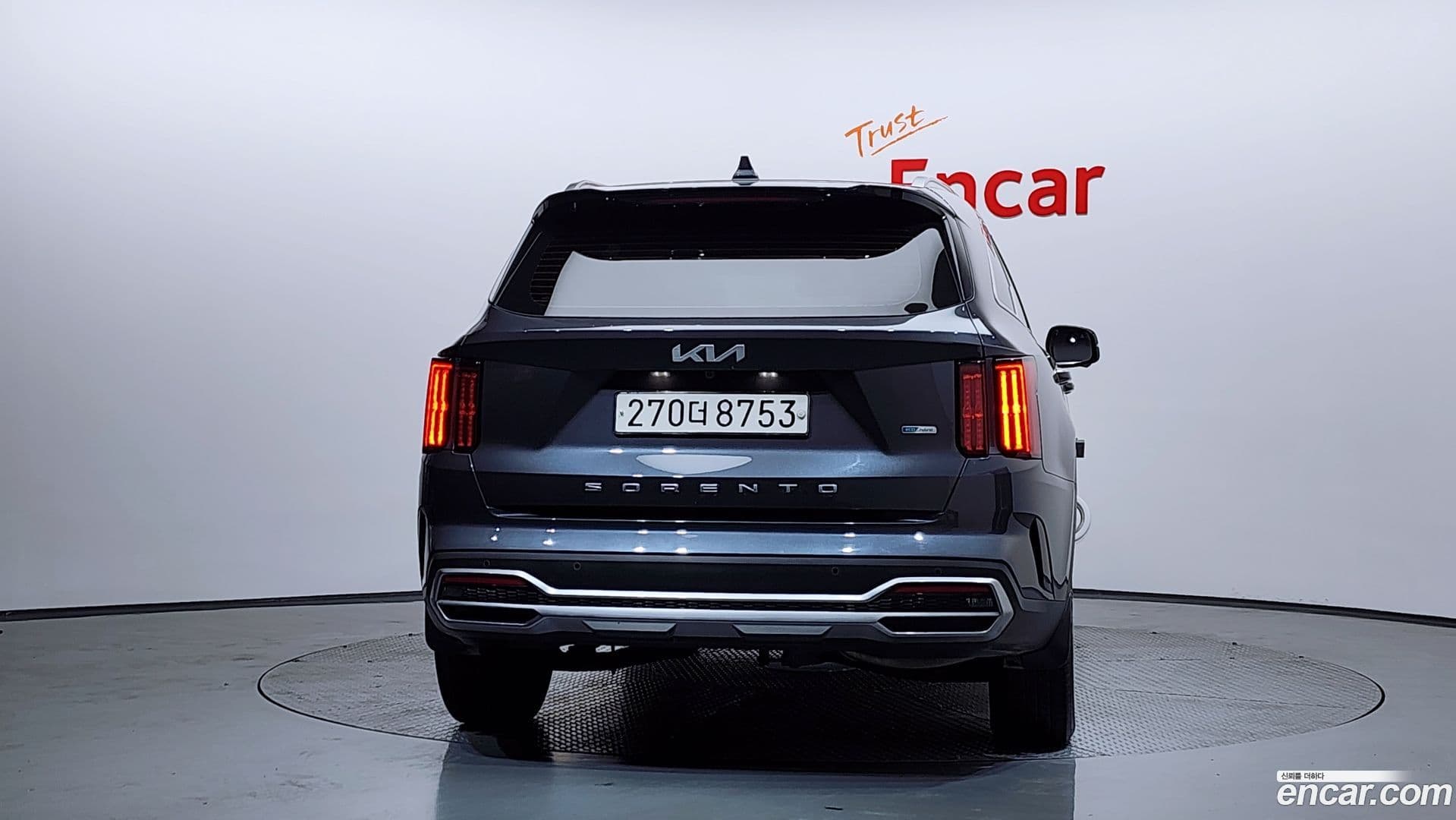 Main__Slider__Photo:Sorento Kia 2022.1-3