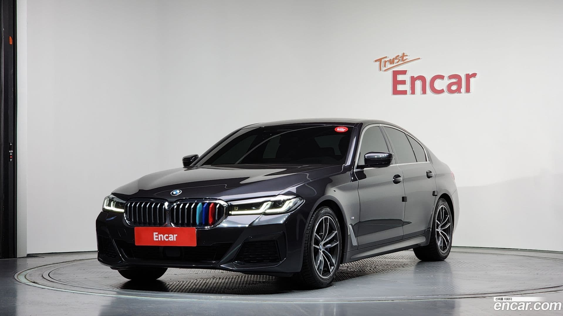 Main__Slider__Photo:5-Series BMW 2021.4-0