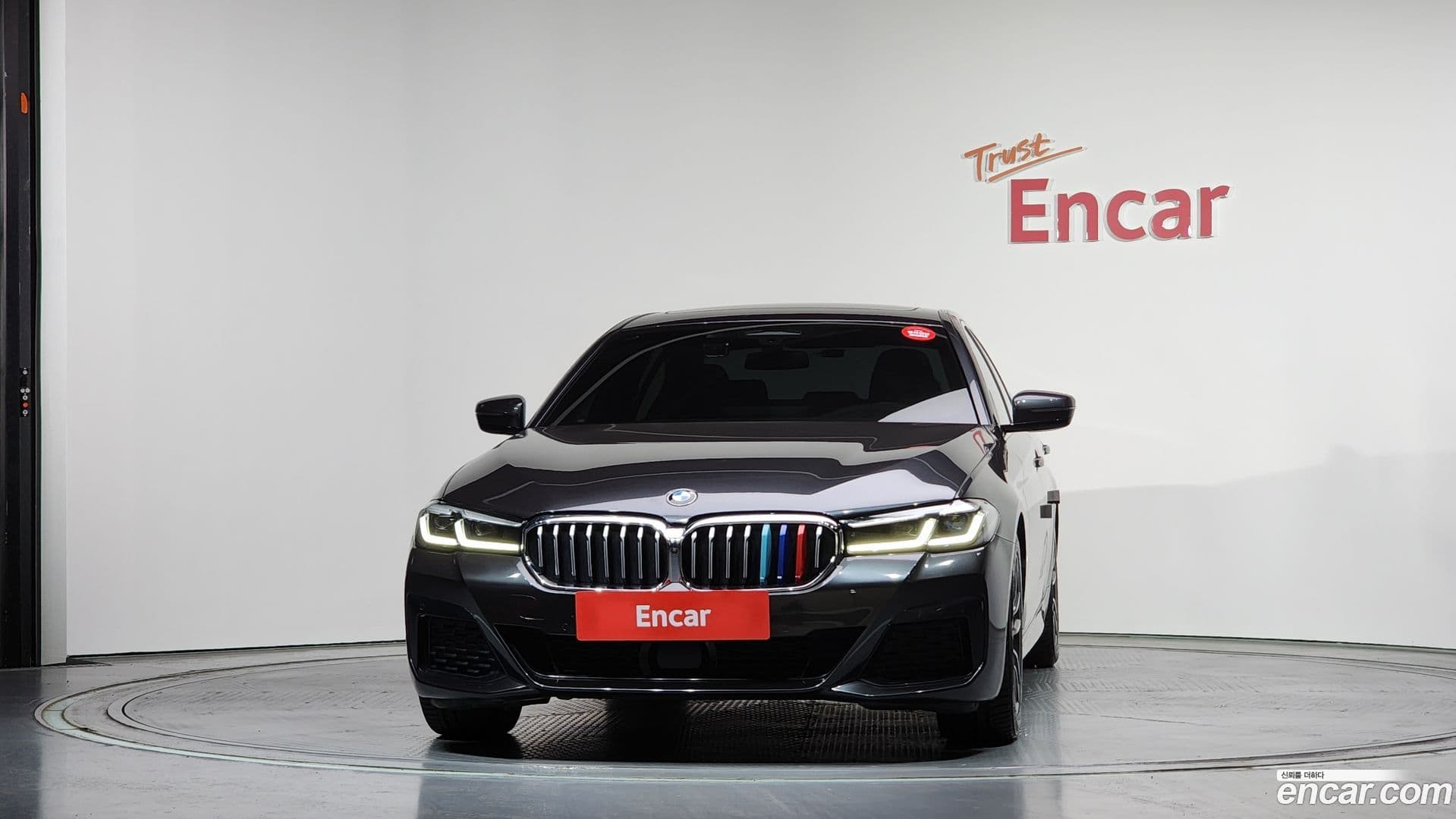 Main__Slider__Photo:5-Series BMW 2021.4-2