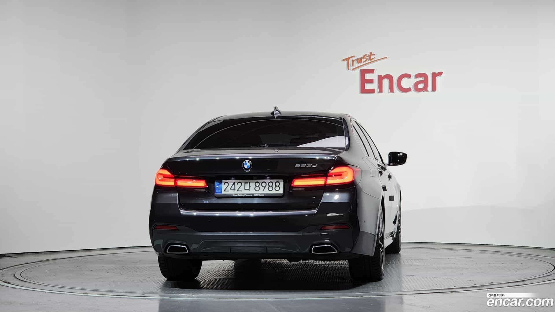 5-Series BMW 2021.4-OUTER-004