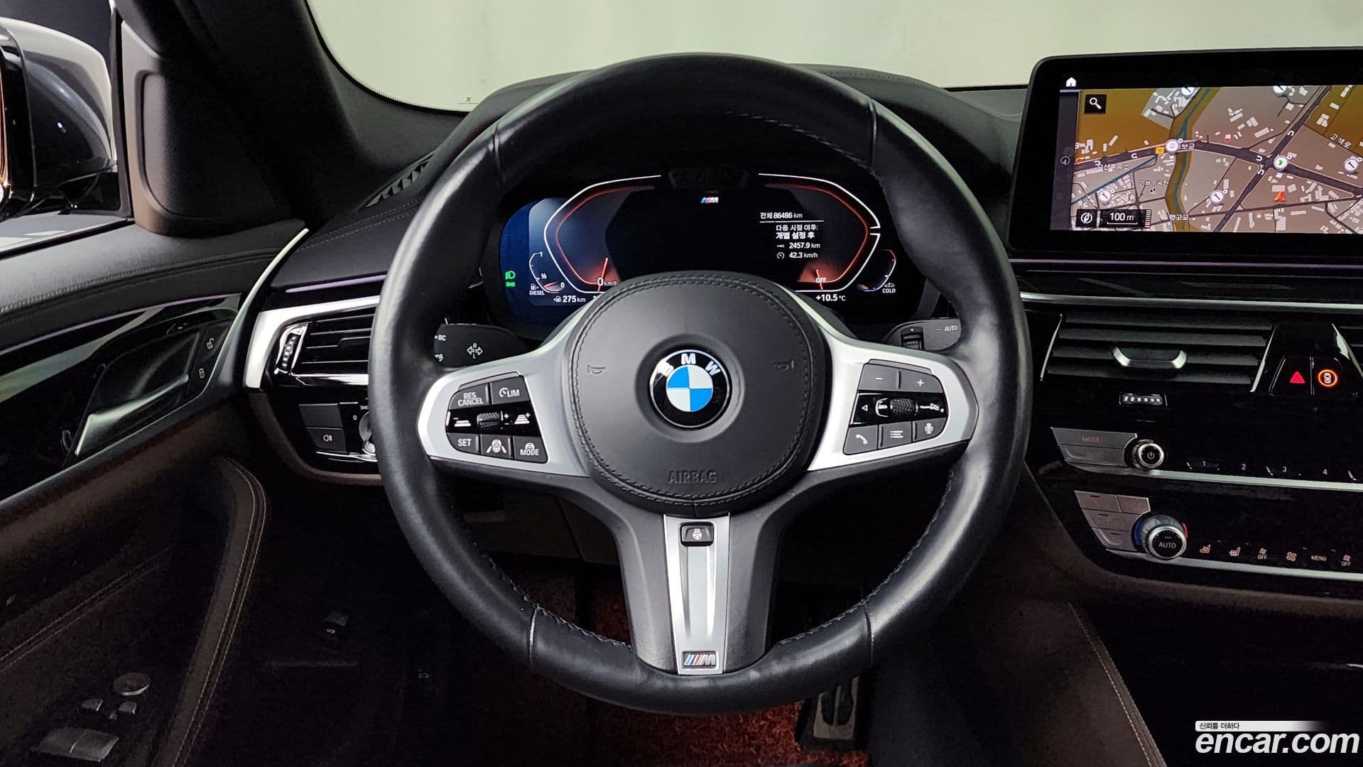 Main__Slider__Photo:5-Series BMW 2021.4-12