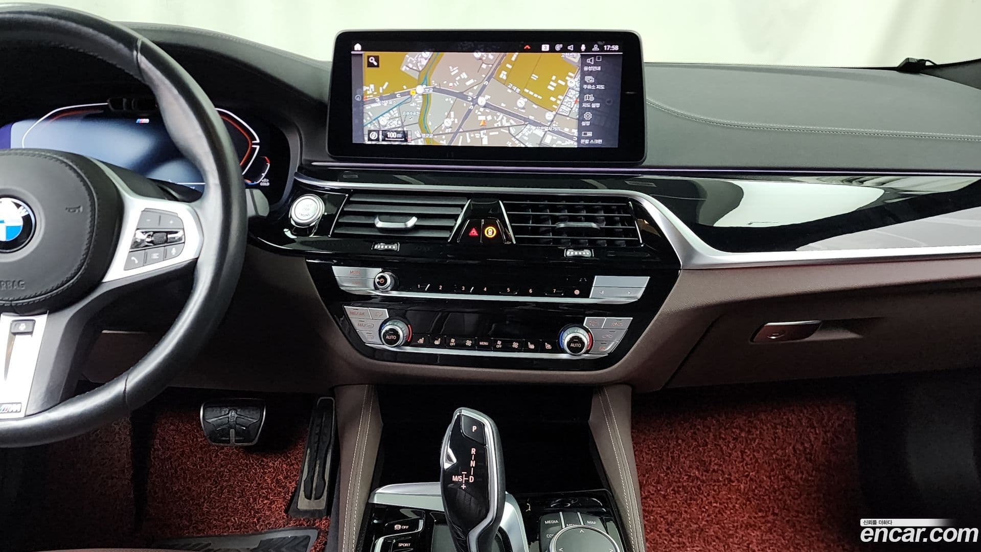 Main__Slider__Photo:5-Series BMW 2021.4-13