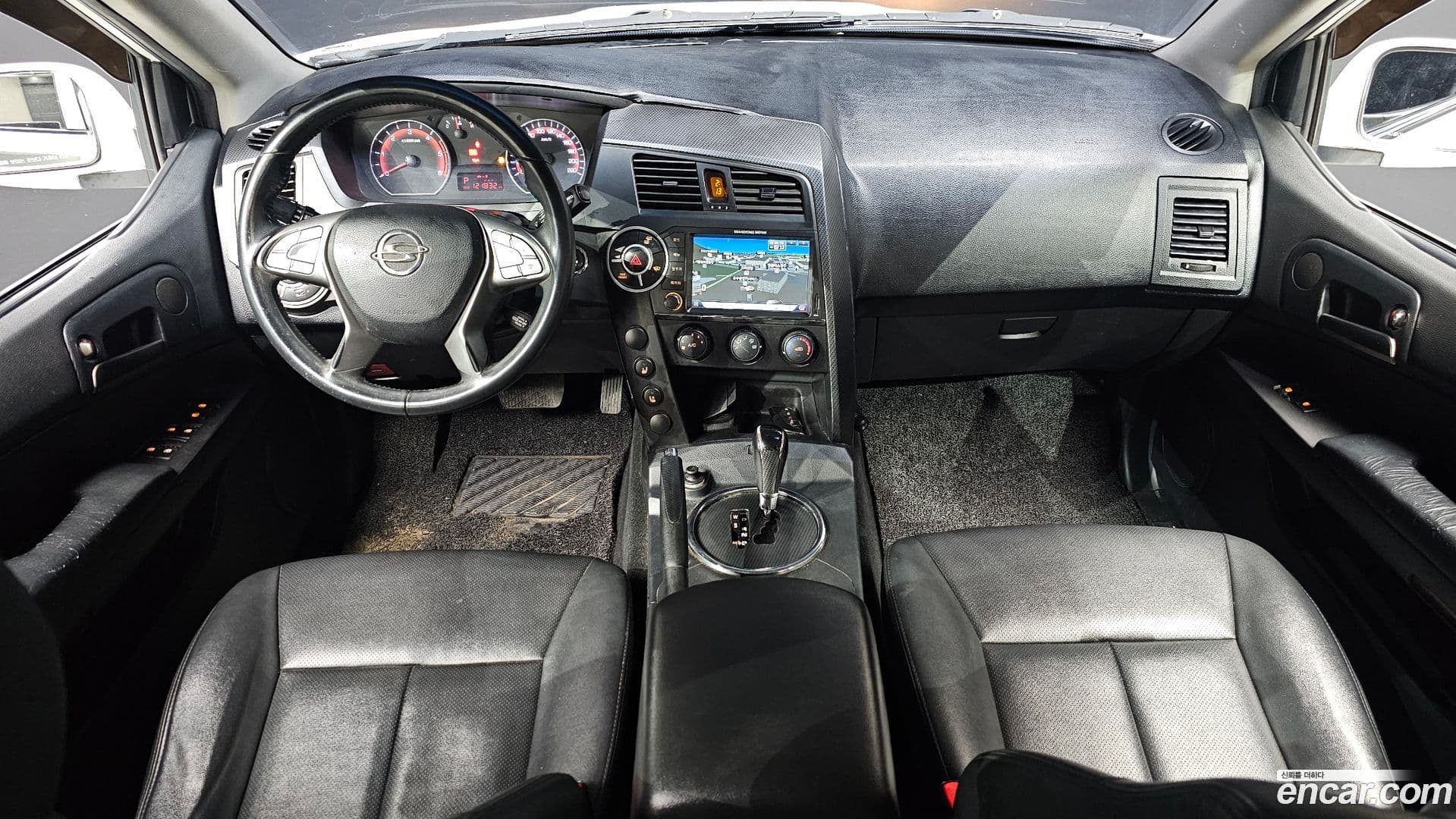 Main__Slider__Photo:KORANDO KG_Mobility_Ssangyong 2015.8-6