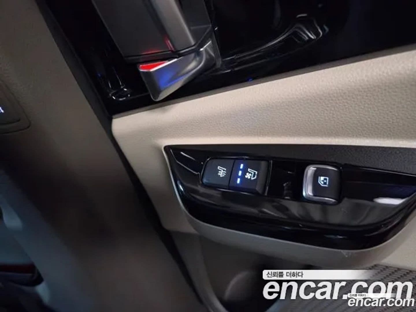 Main__Slider__Photo:Canival Kia 2023.4-5