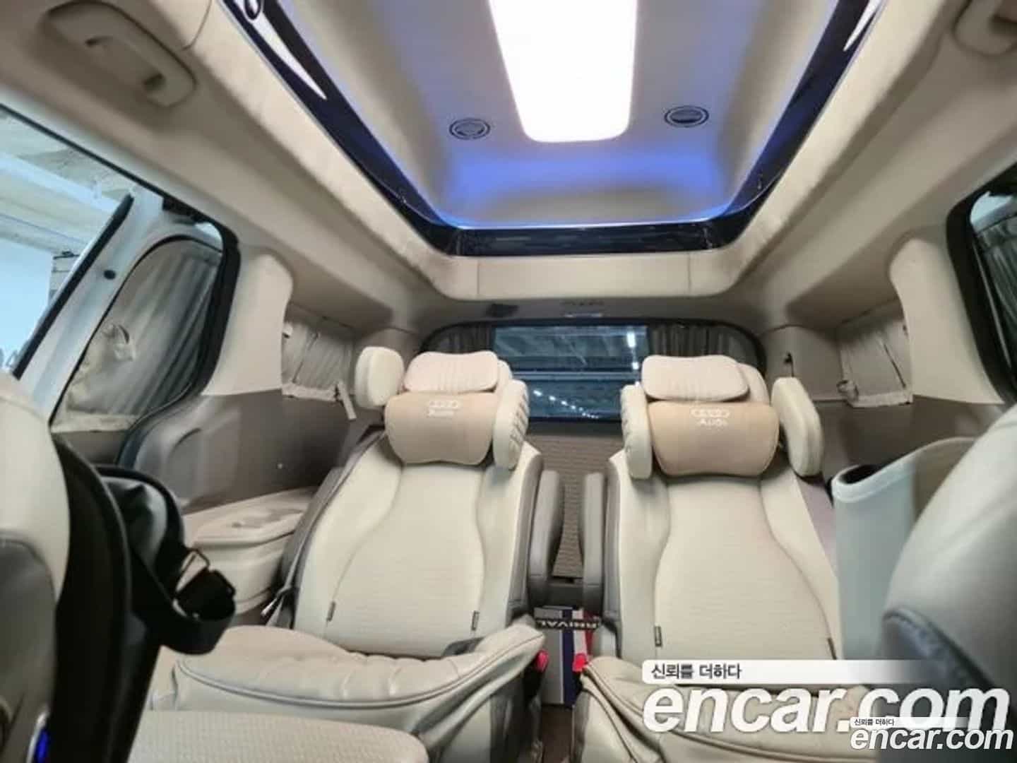 Canival Kia 2023.4-OPTION-017