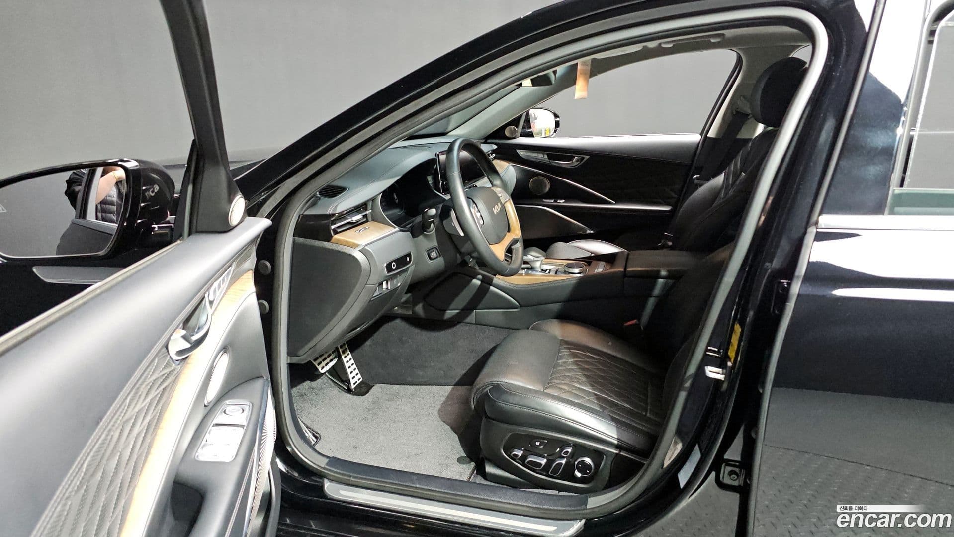 Main__Slider__Photo:K9 Kia 2023.10-9