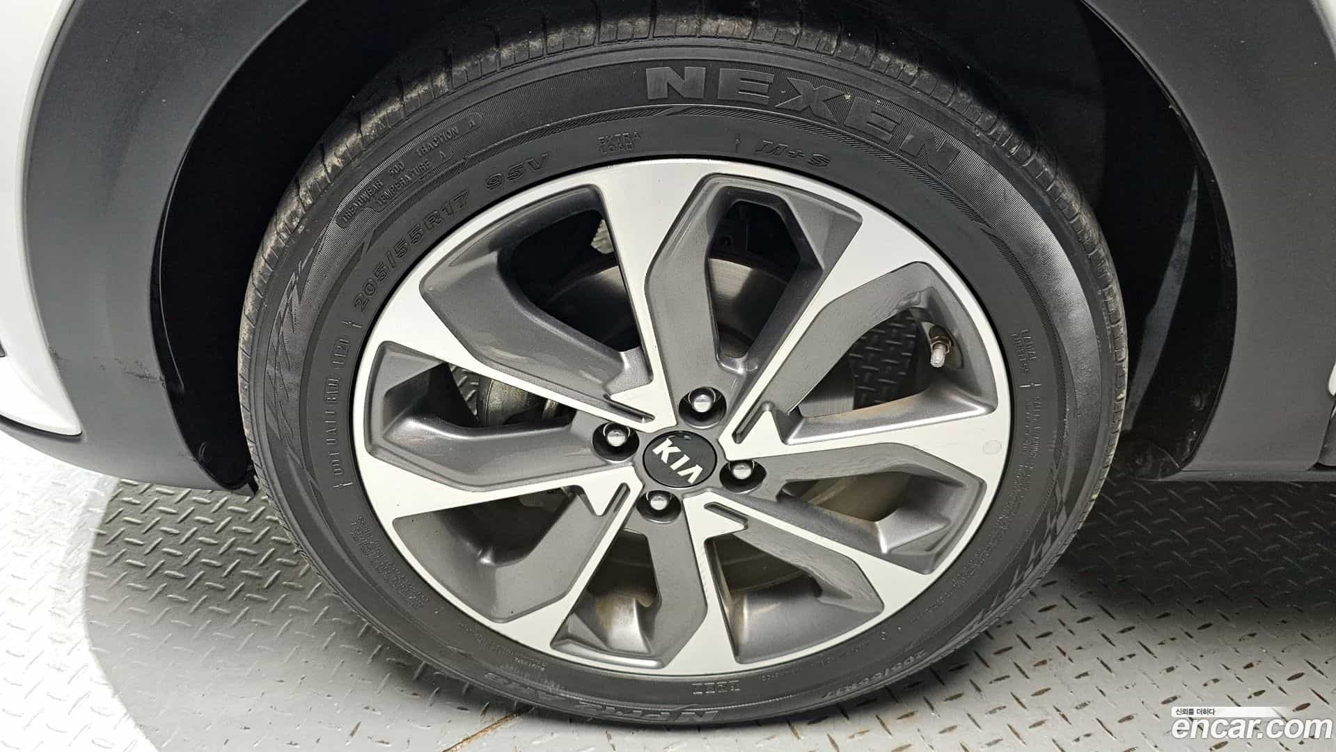 Stonic Kia 2020.3-OUTER-005