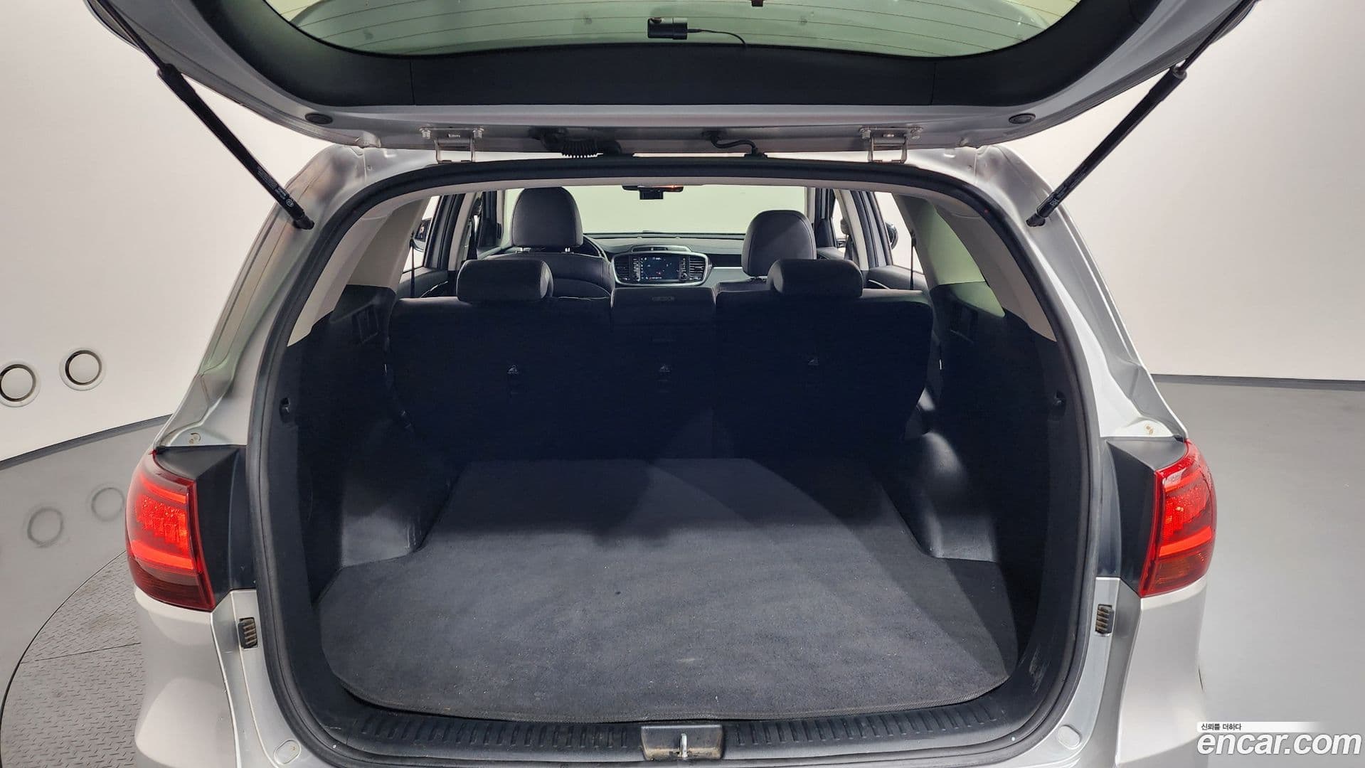 Main__Slider__Photo:Sorento Kia 2019.11-19