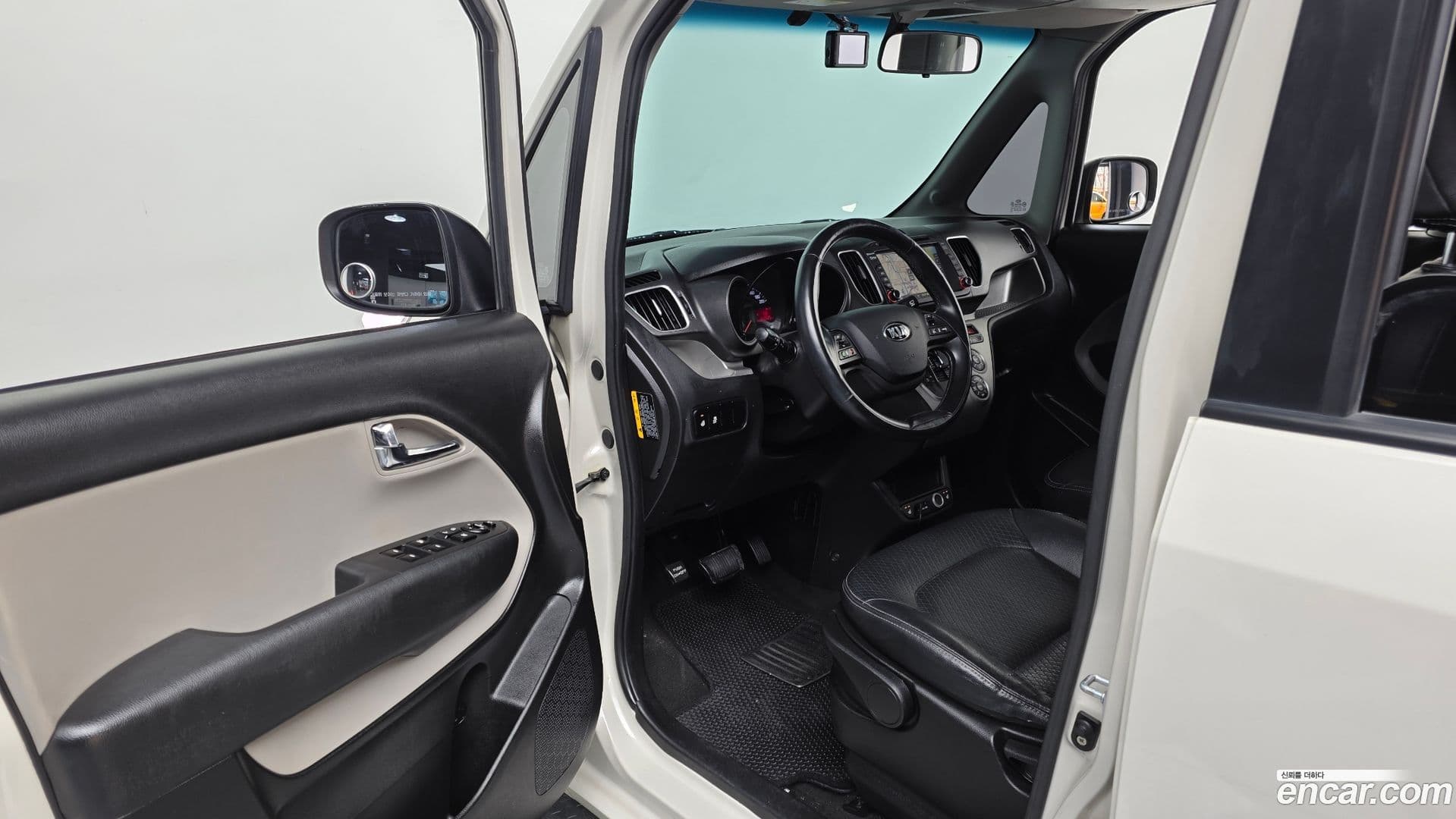 Main__Slider__Photo:RAY Kia 2013.10-9