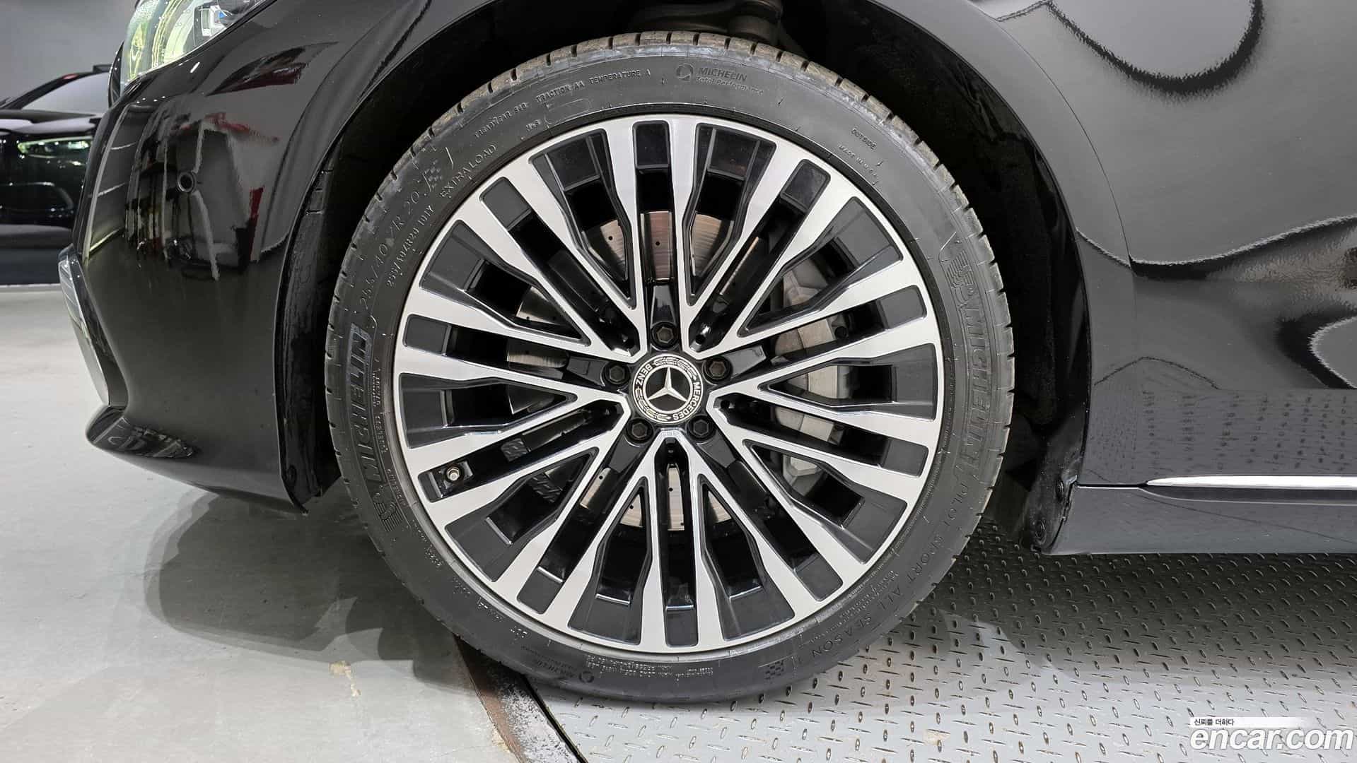 S-Class Mercedes-Benz 2023.1-OUTER-005