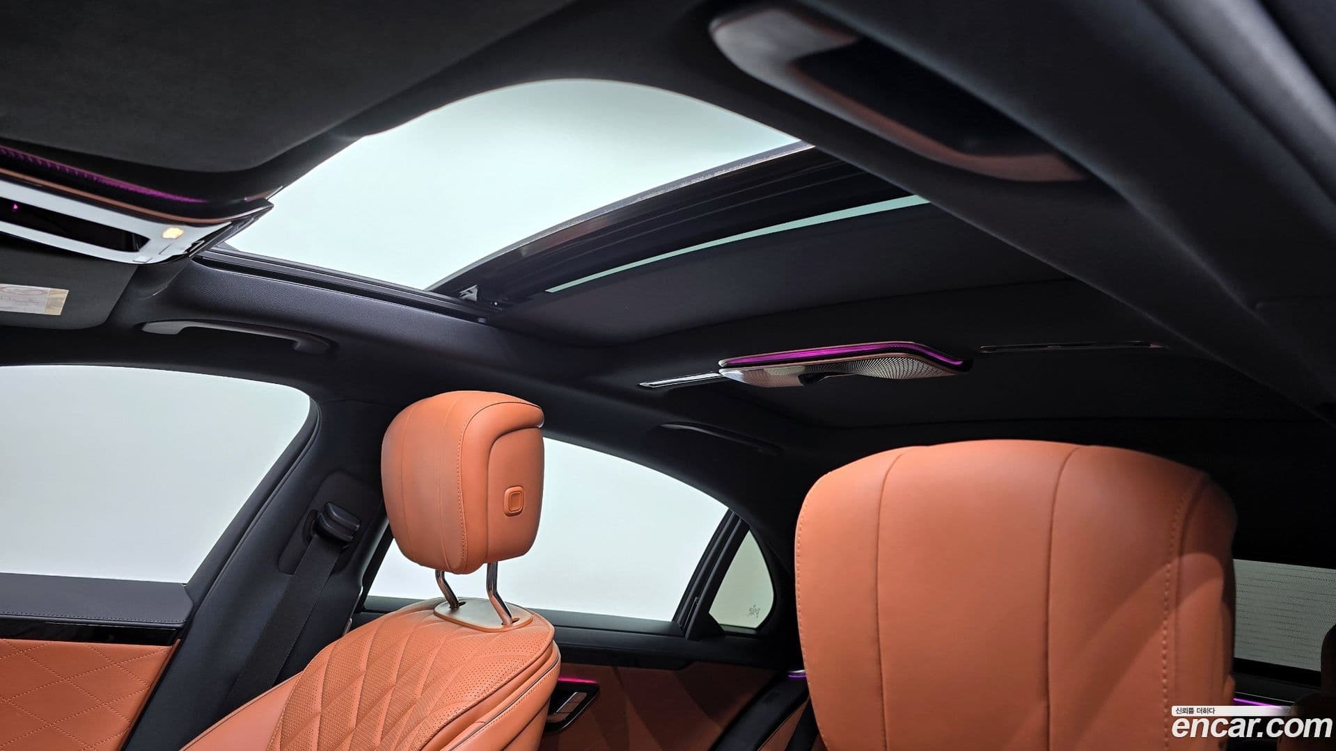 Main__Slider__Photo:S-Class Mercedes-Benz 2023.1-18