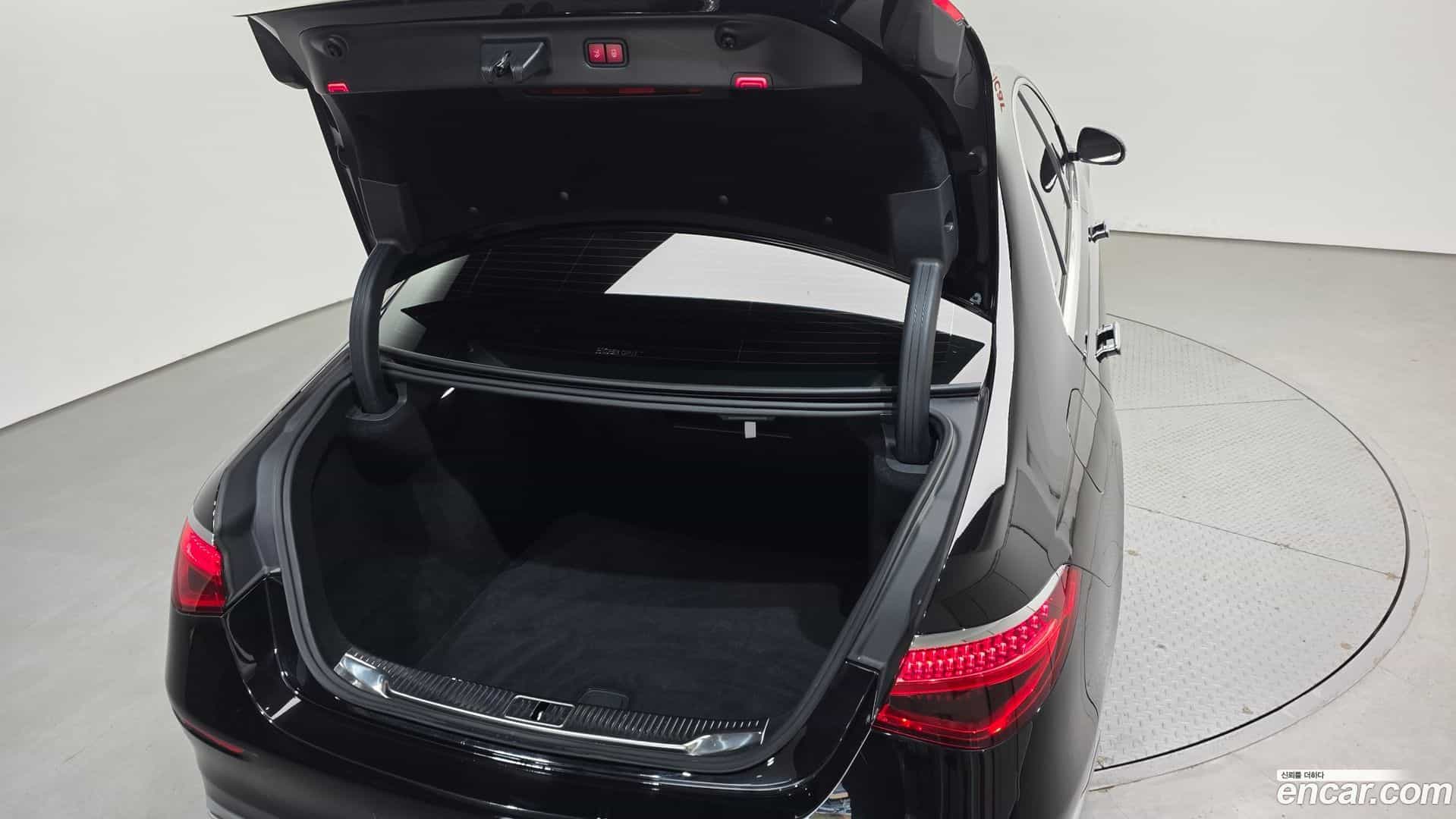 S-Class Mercedes-Benz 2023.1-OPTION-024