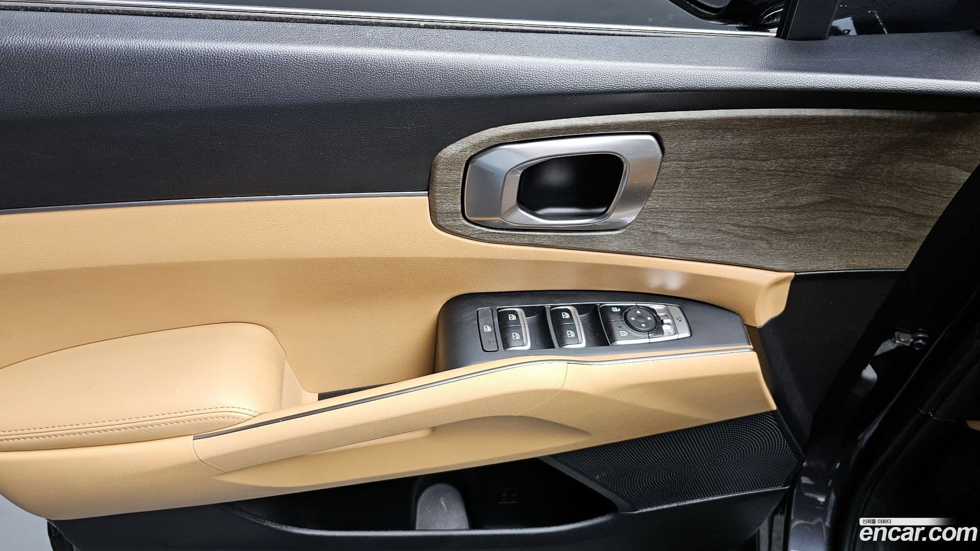 Main__Slider__Photo:Sorento Kia 2023.6-16