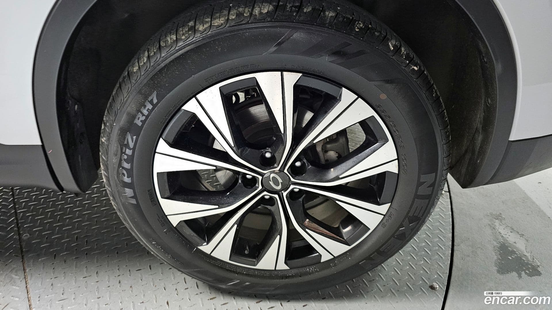 Main__Slider__Photo:QM6 Renault-KoreaSamsung 2021.4-4