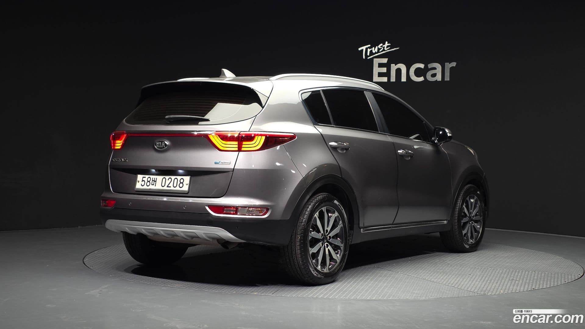 Main__Slider__Photo:Sportage Kia 2015.11-1