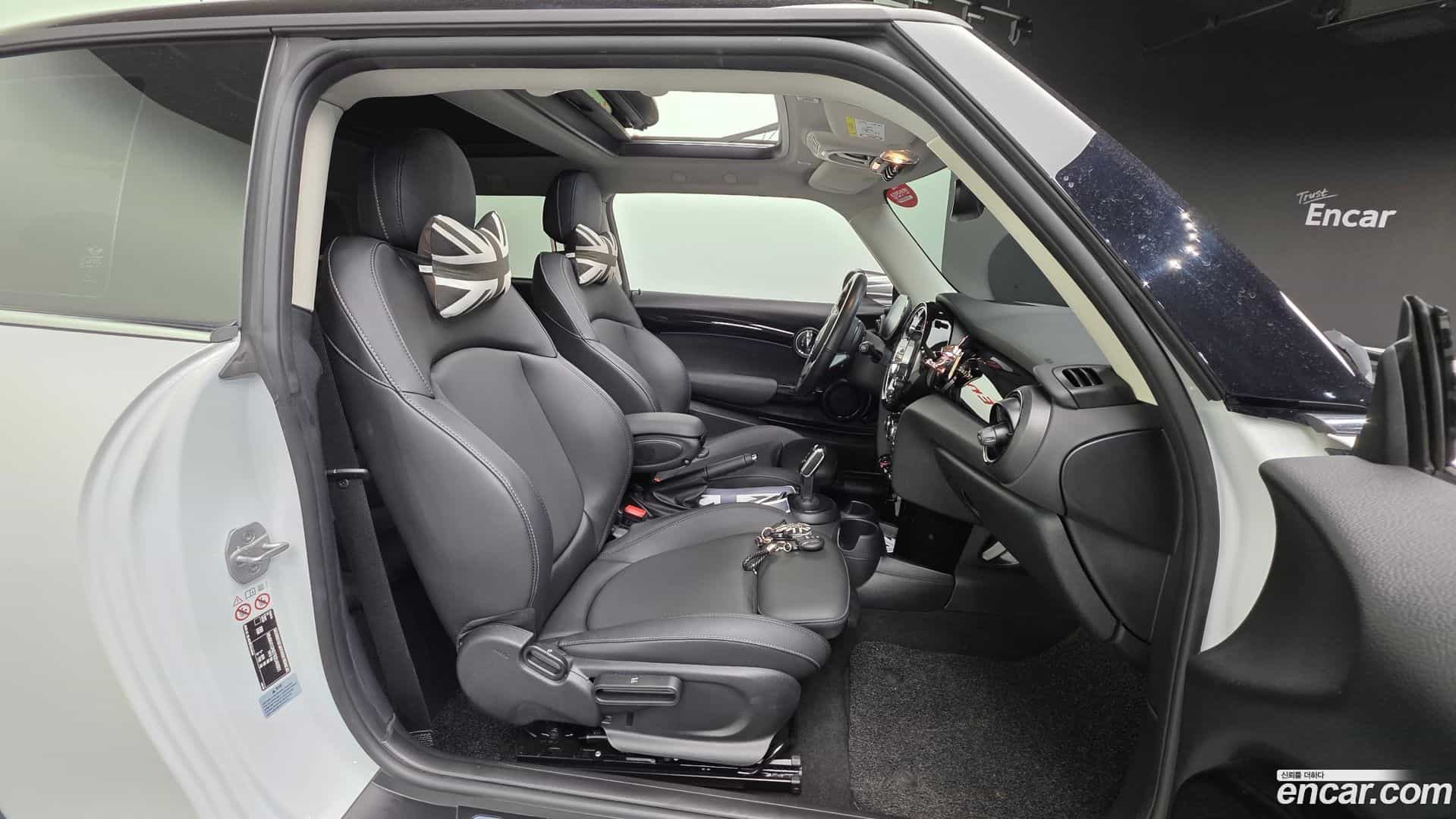 Cooper Mini 2023.6-INNER-010