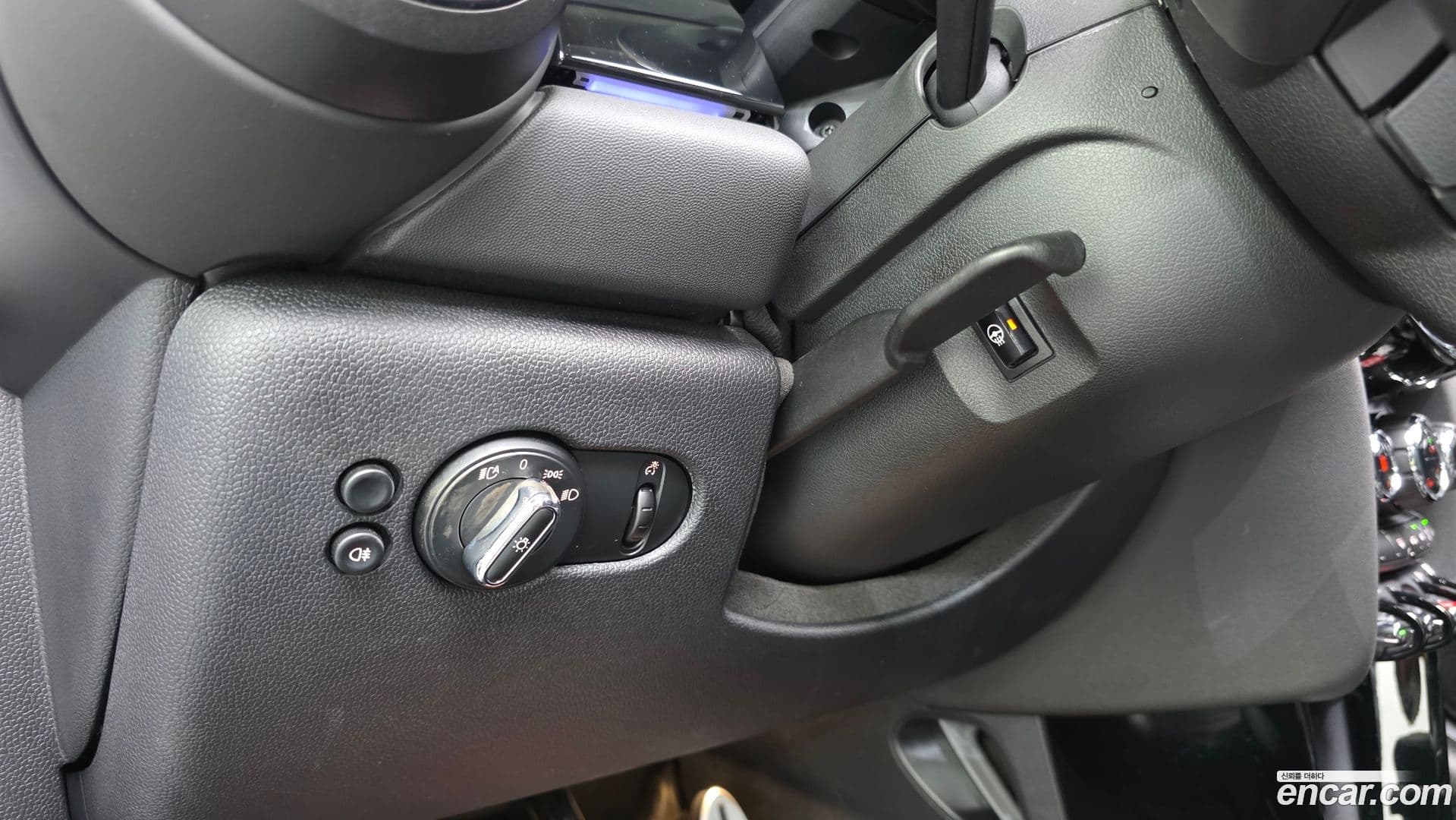 Main__Slider__Photo:Cooper Mini 2023.6-13