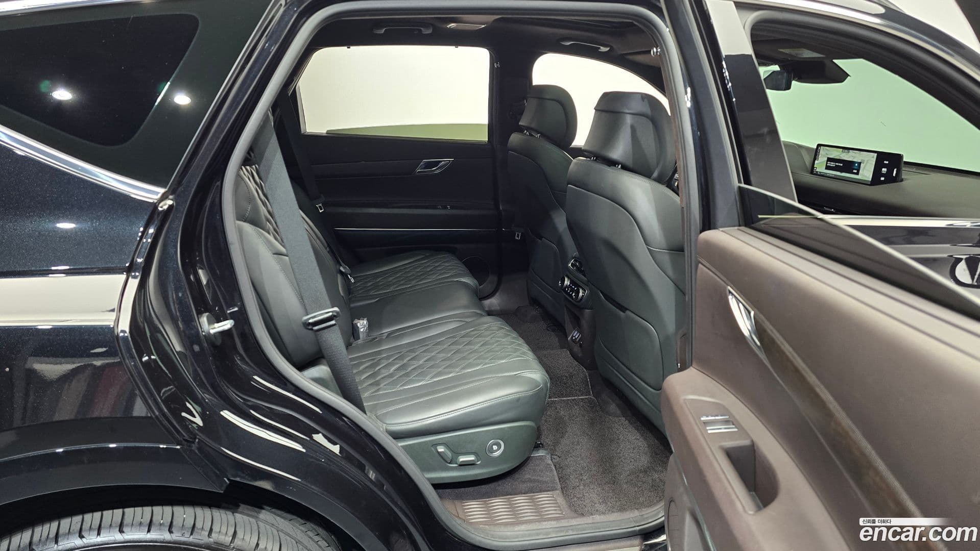 Main__Slider__Photo:GV80 Genesis 2022.3-11