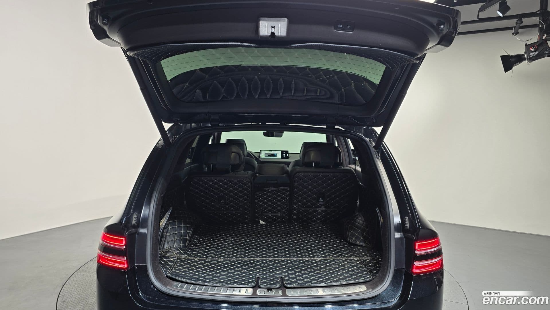 Main__Slider__Photo:GV80 Genesis 2022.3-19