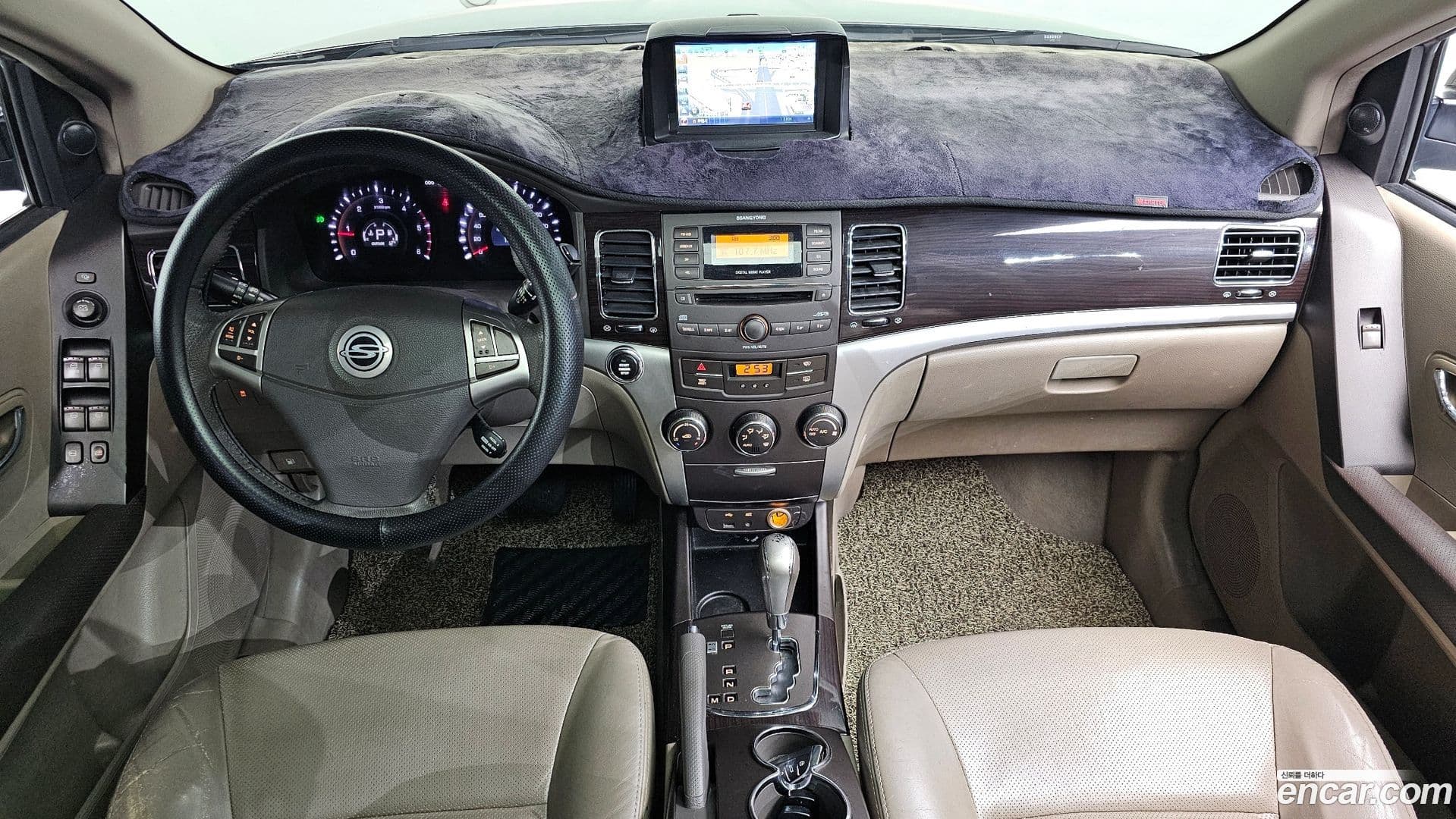 Main__Slider__Photo:KORANDO KG_Mobility_Ssangyong 2011.2-6