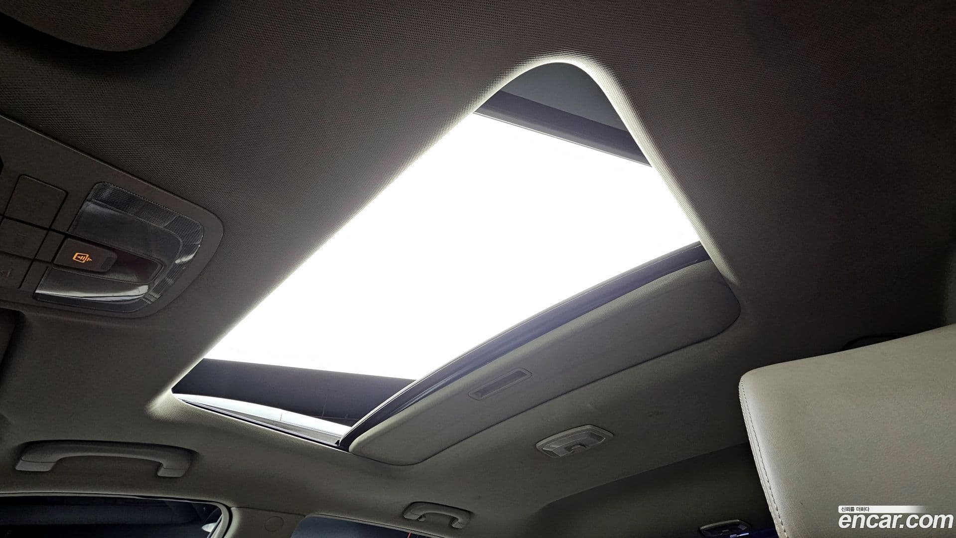 Main__Slider__Photo:KORANDO KG_Mobility_Ssangyong 2011.2-18