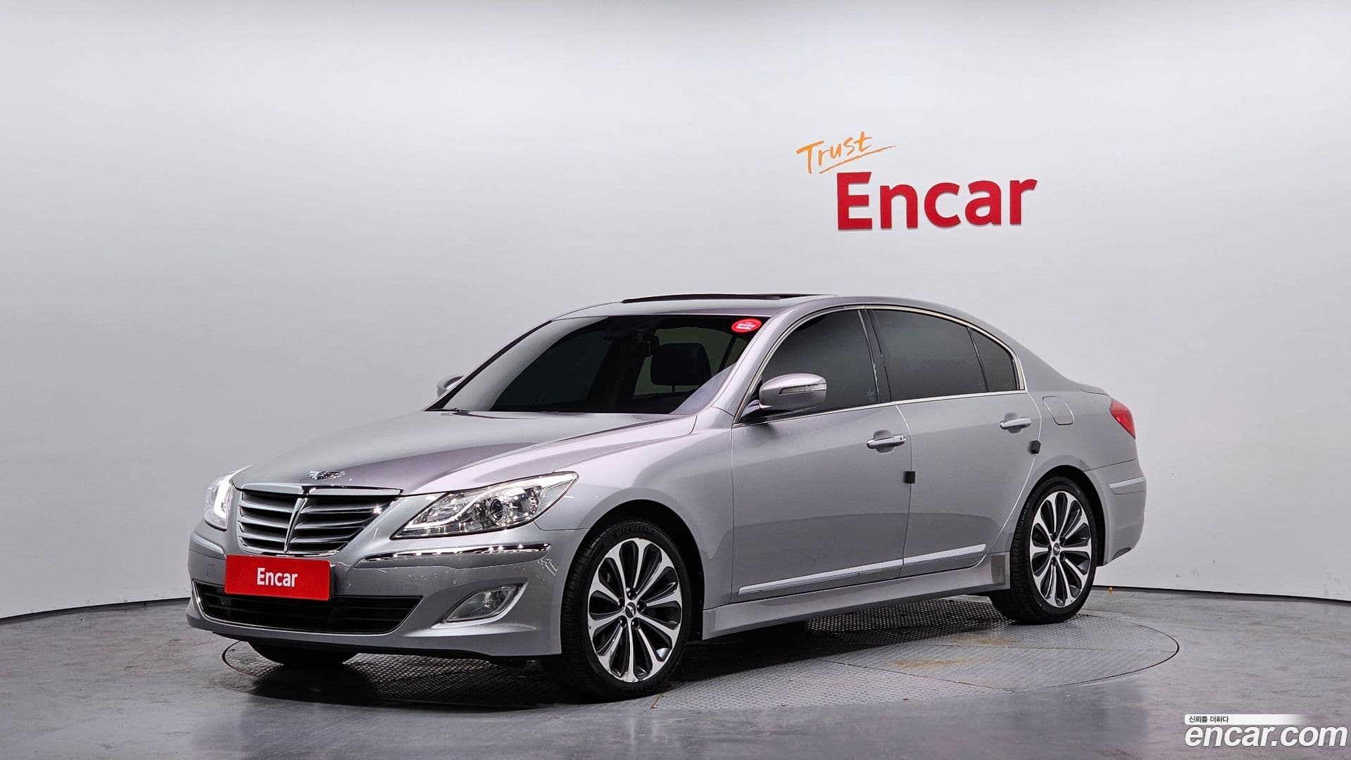 Main__Slider__Photo:Genesis Hyundai 2012.0-0