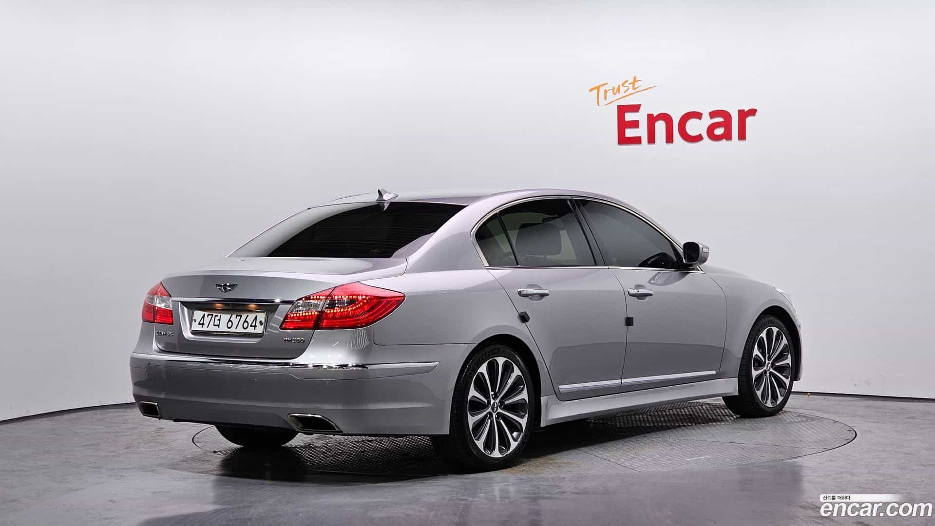 Genesis Hyundai 2012.0-OUTER-002