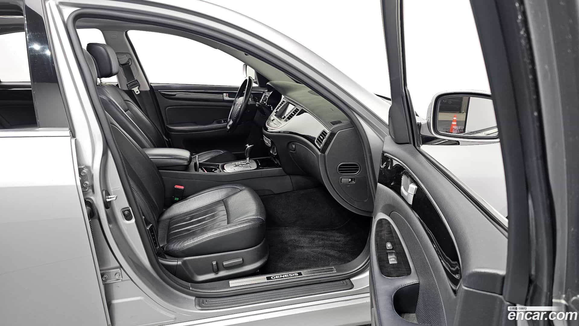 Genesis Hyundai 2012.0-OPTION-015