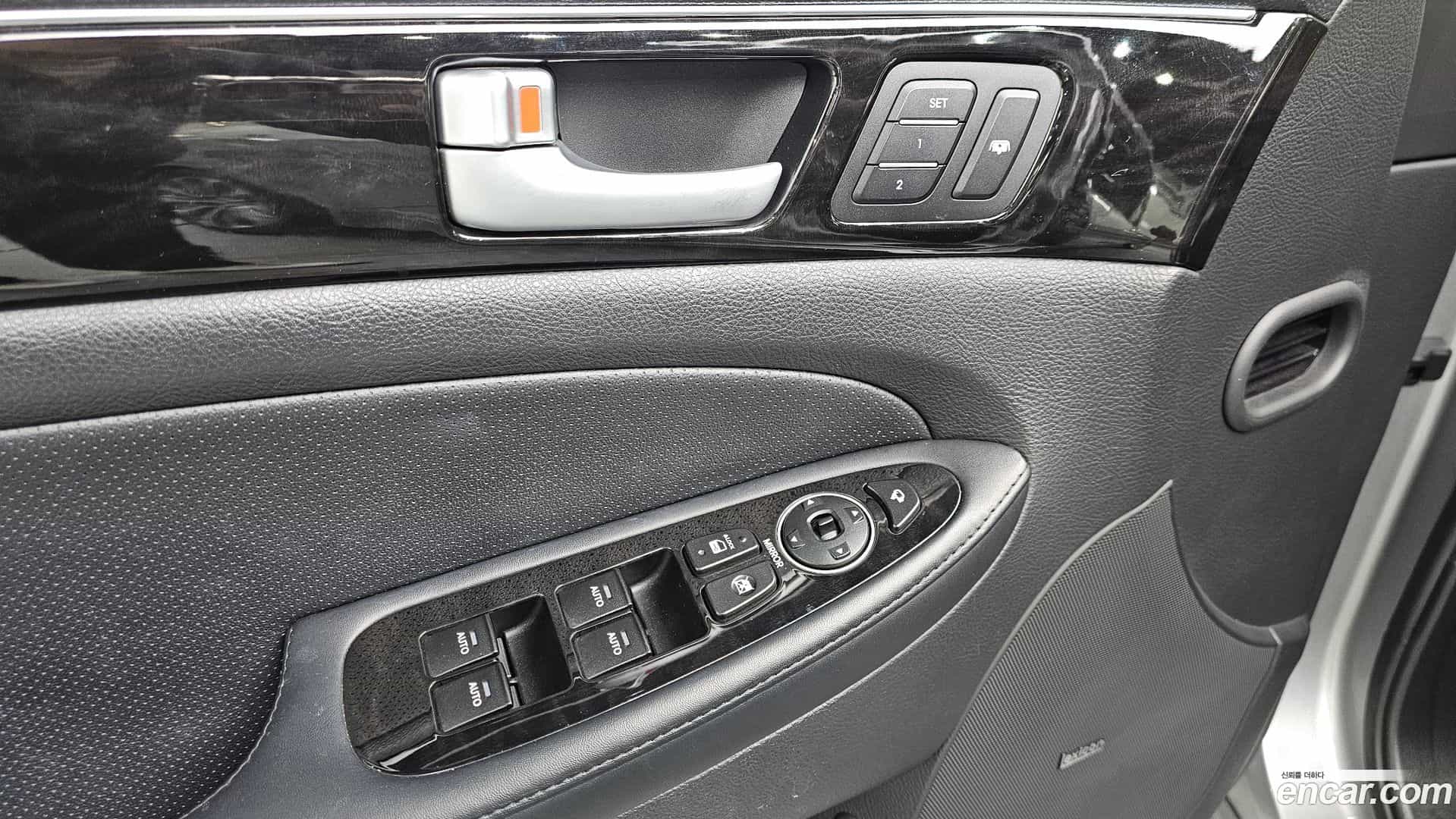 Genesis Hyundai 2012.0-OPTION-021