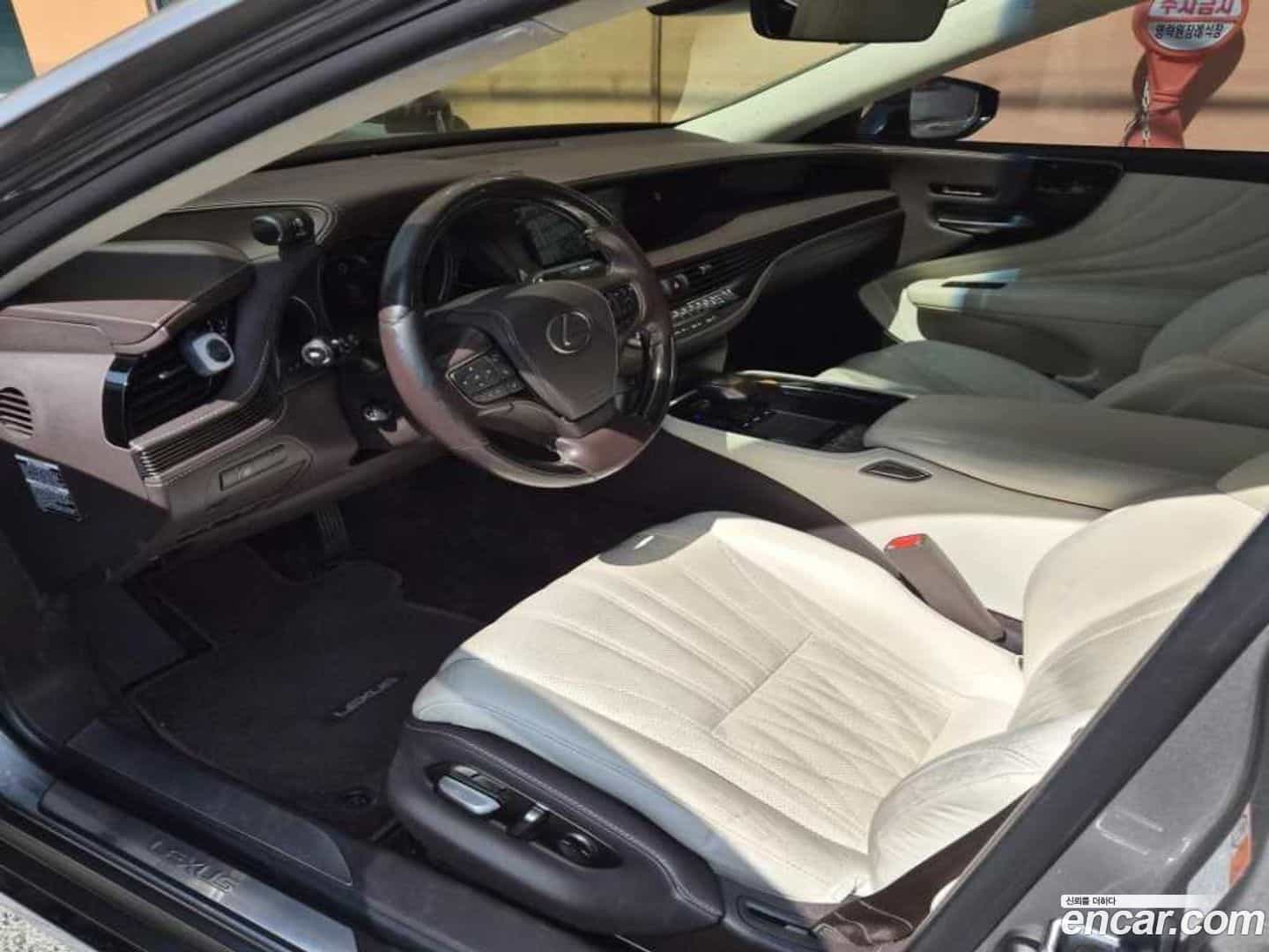 LS Lexus 2018.0-OUTER-006