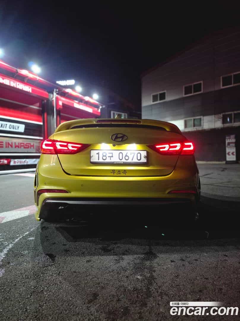 AVANTE Hyundai 2016.5-OUTER-005