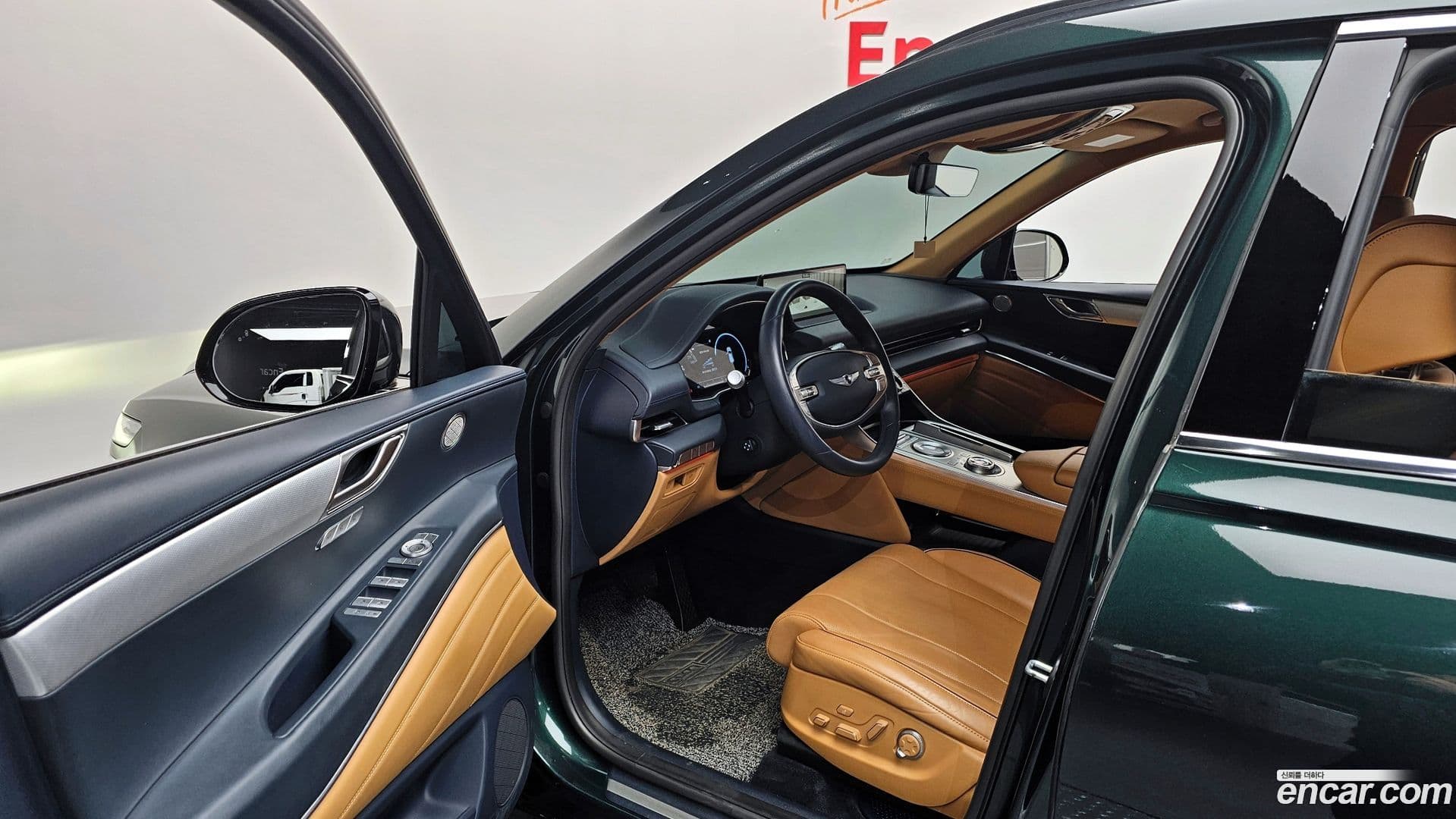 Main__Slider__Photo:GV80 Genesis 2021.8-9