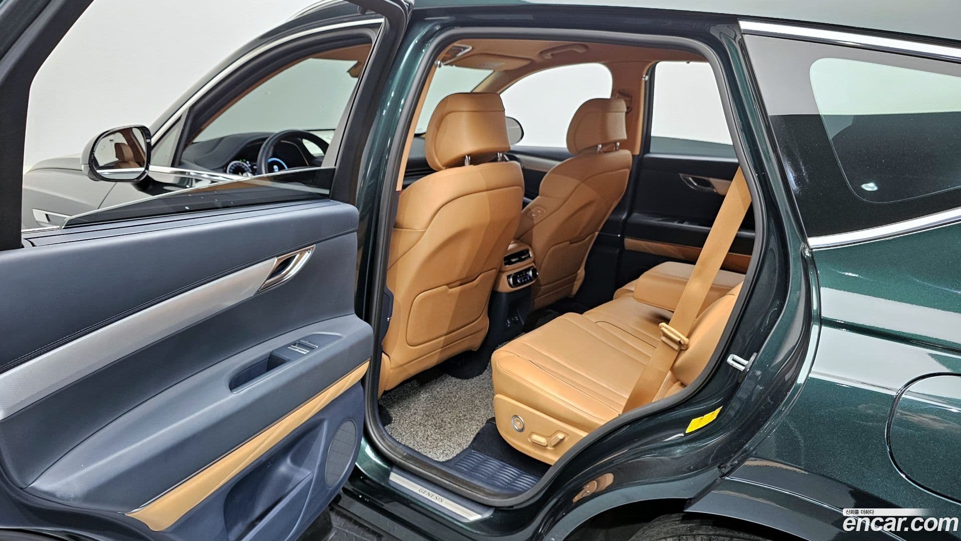 Main__Slider__Photo:GV80 Genesis 2021.8-10