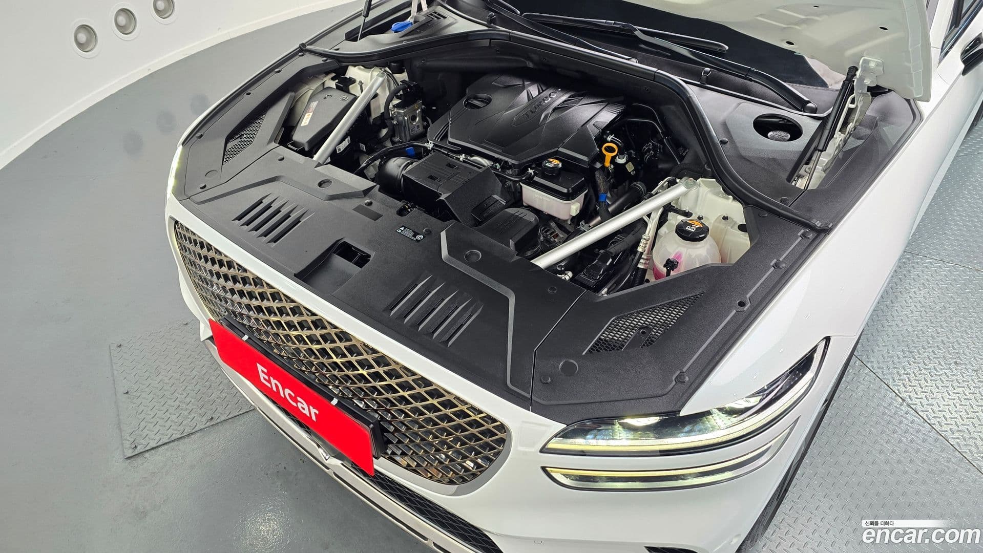 Main__Slider__Photo:GV70 Genesis 2022.6-5