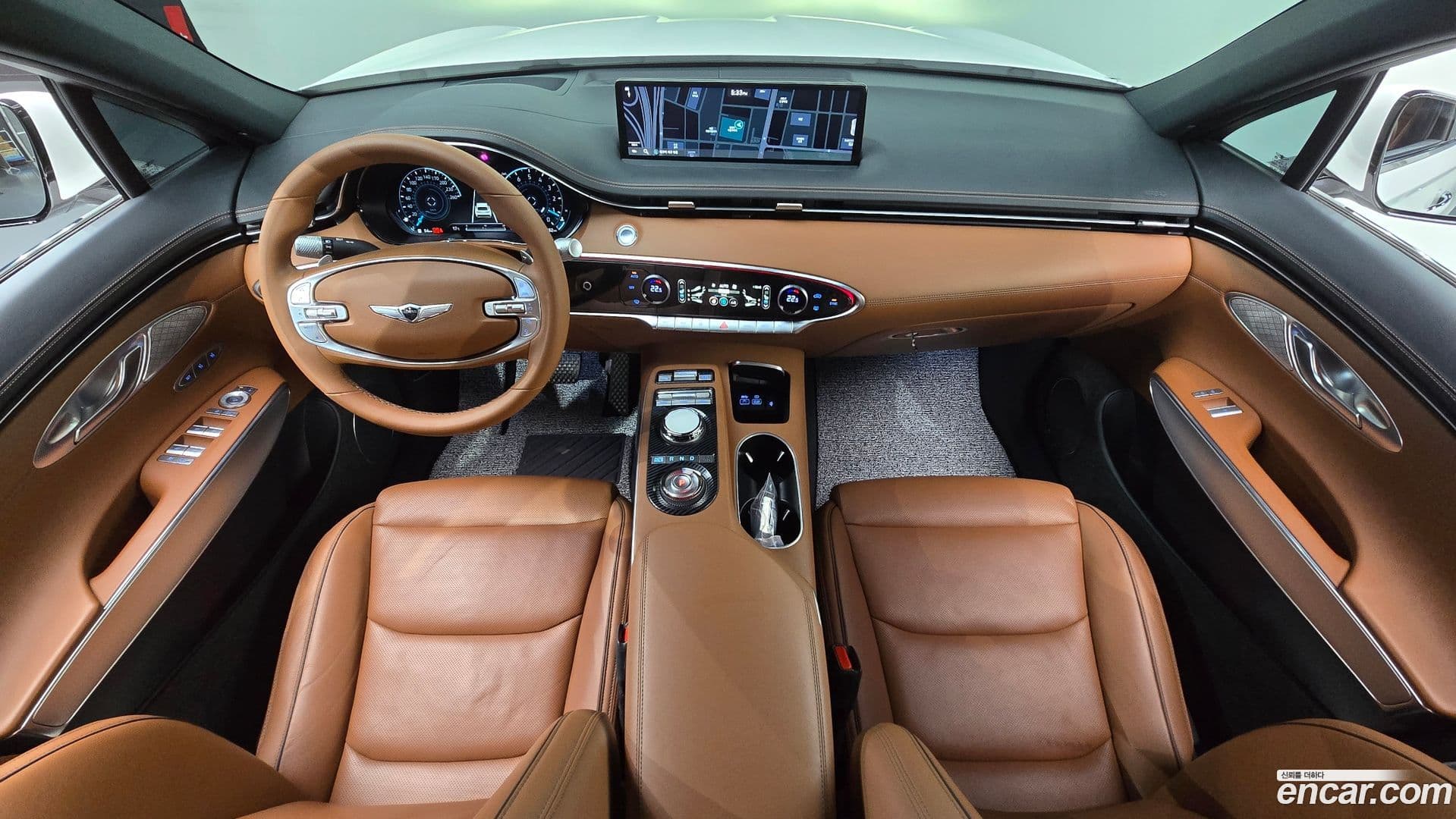 Main__Slider__Photo:GV70 Genesis 2022.6-6