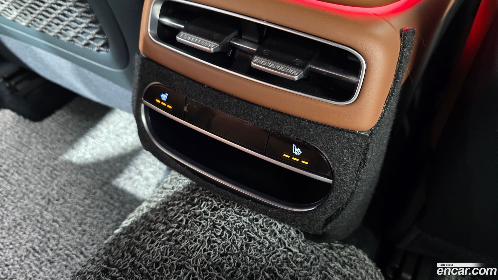 Main__Slider__Photo:GV70 Genesis 2022.6-17