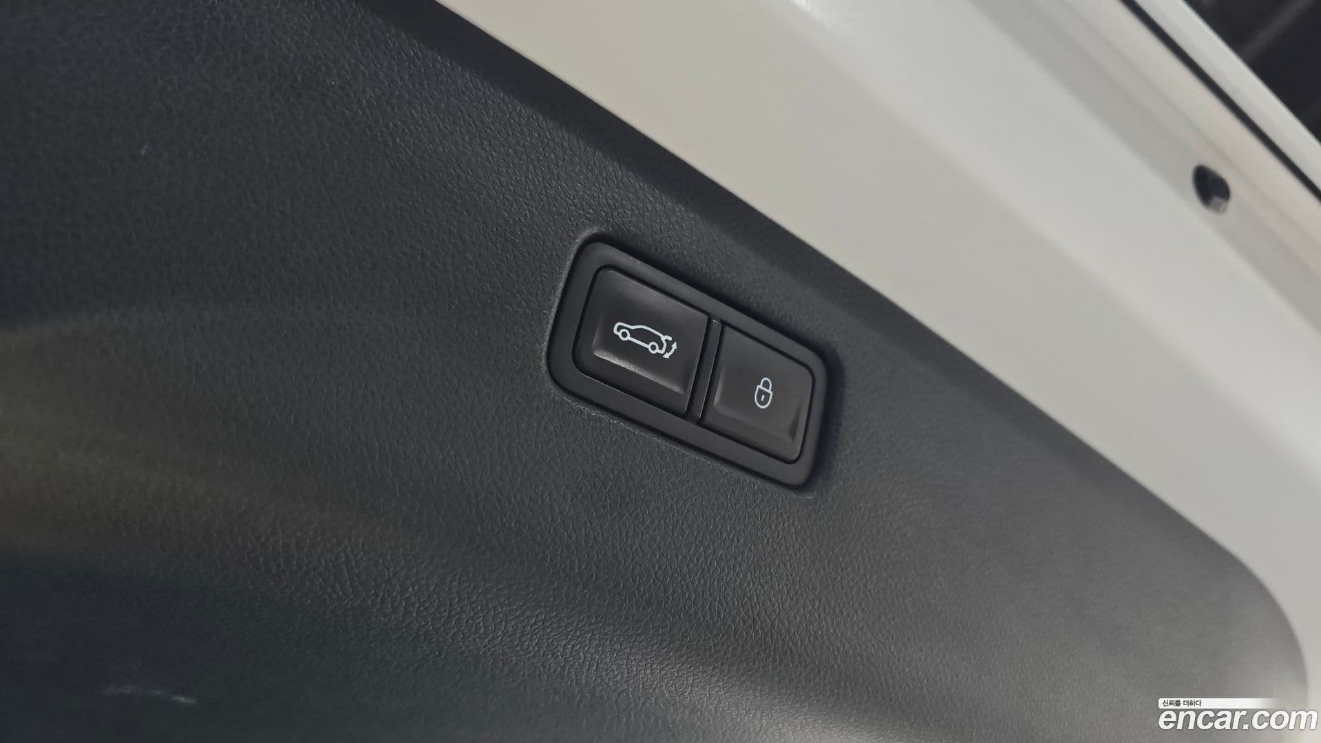 Main__Slider__Photo:GV70 Genesis 2022.6-18