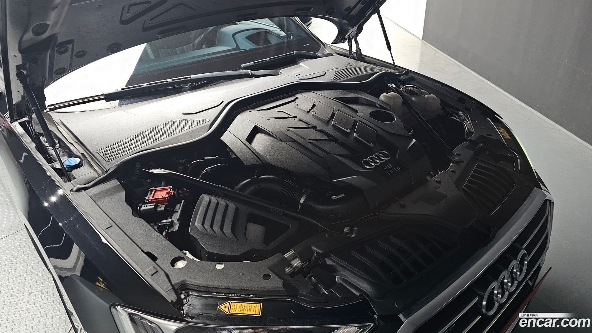 Main__Slider__Photo:A8 Audi 2021.11-5