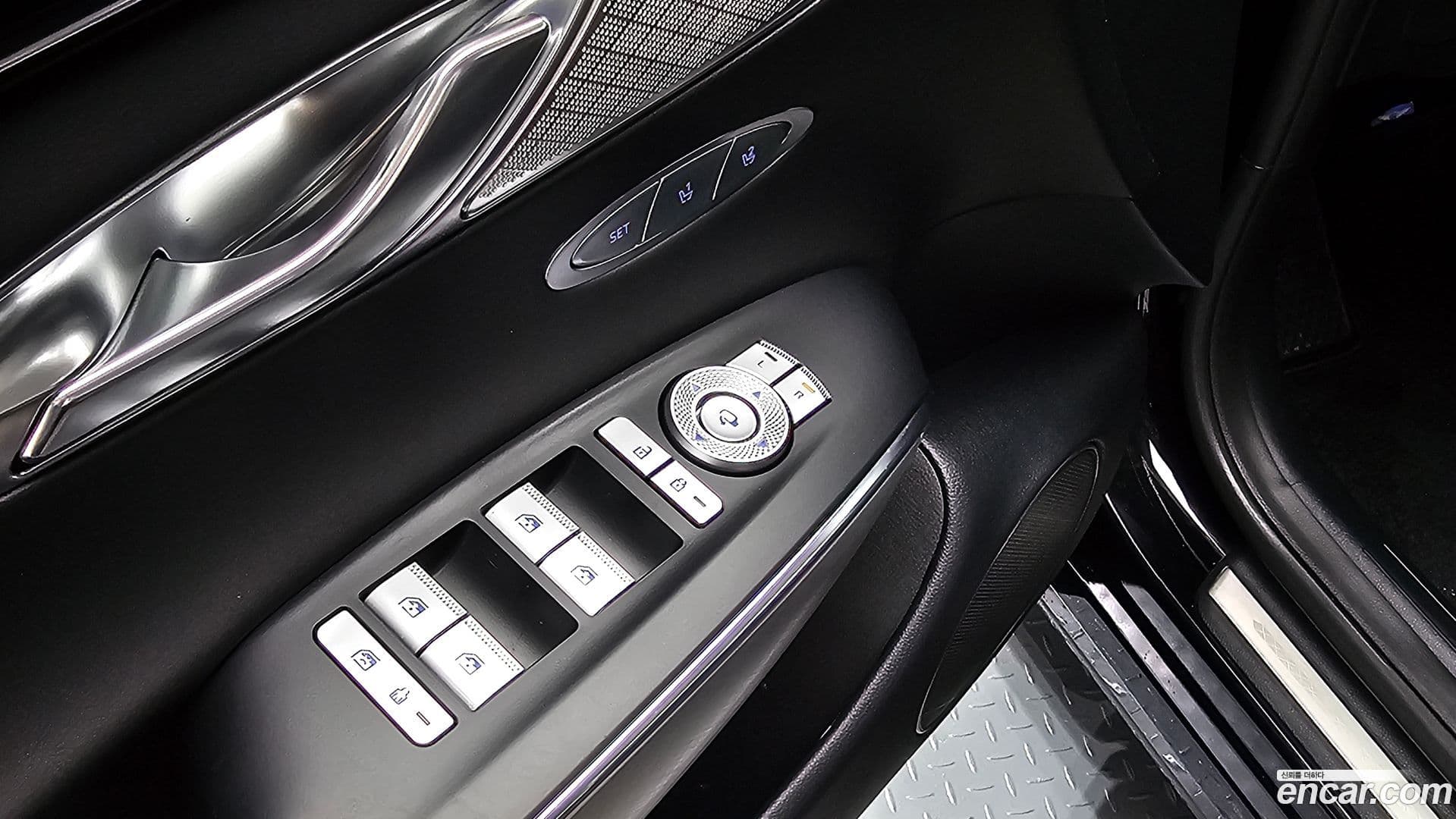 Main__Slider__Photo:GV70 Genesis 2022.7-17