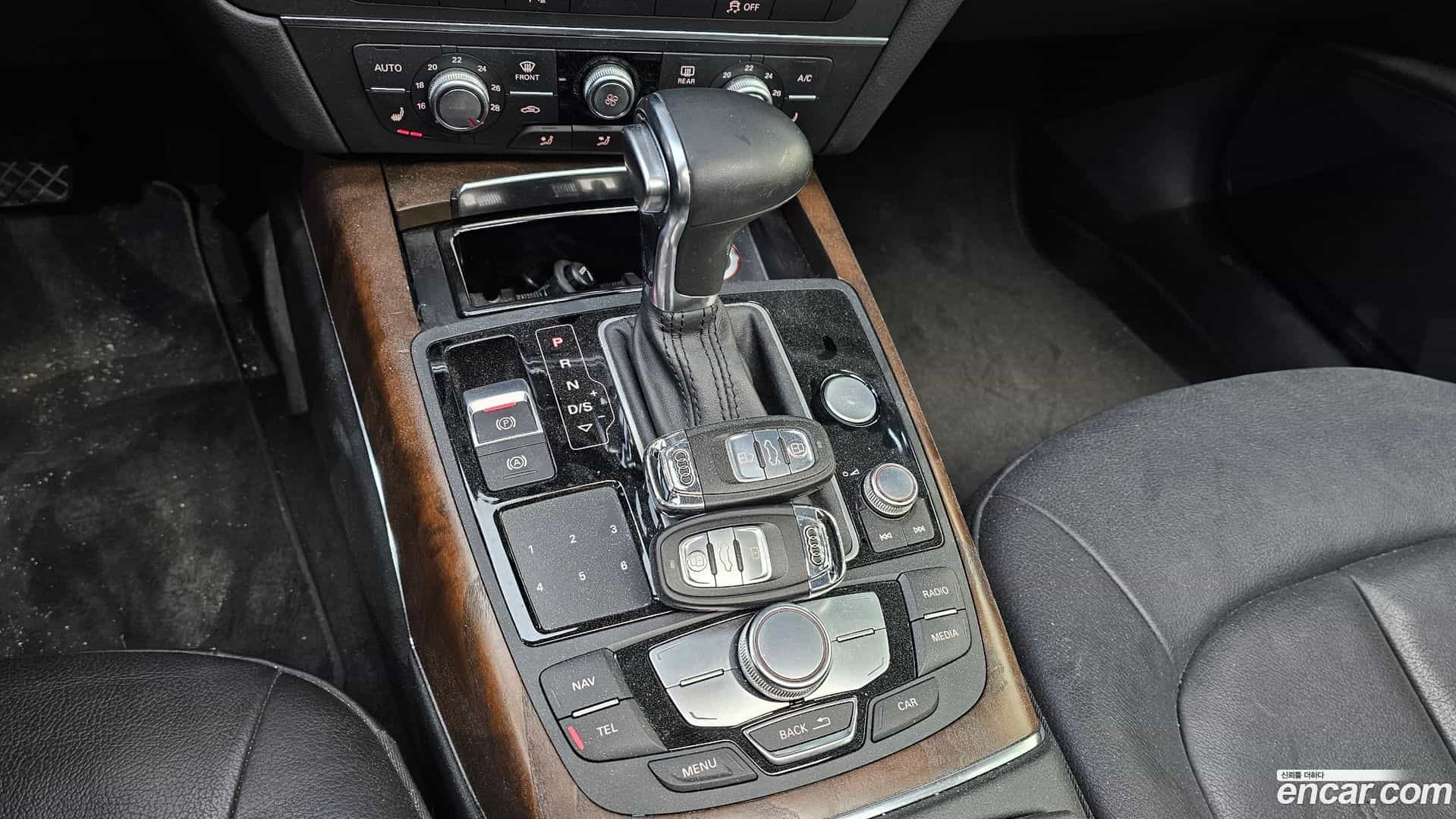 A6 Audi 2014.11-INNER-009