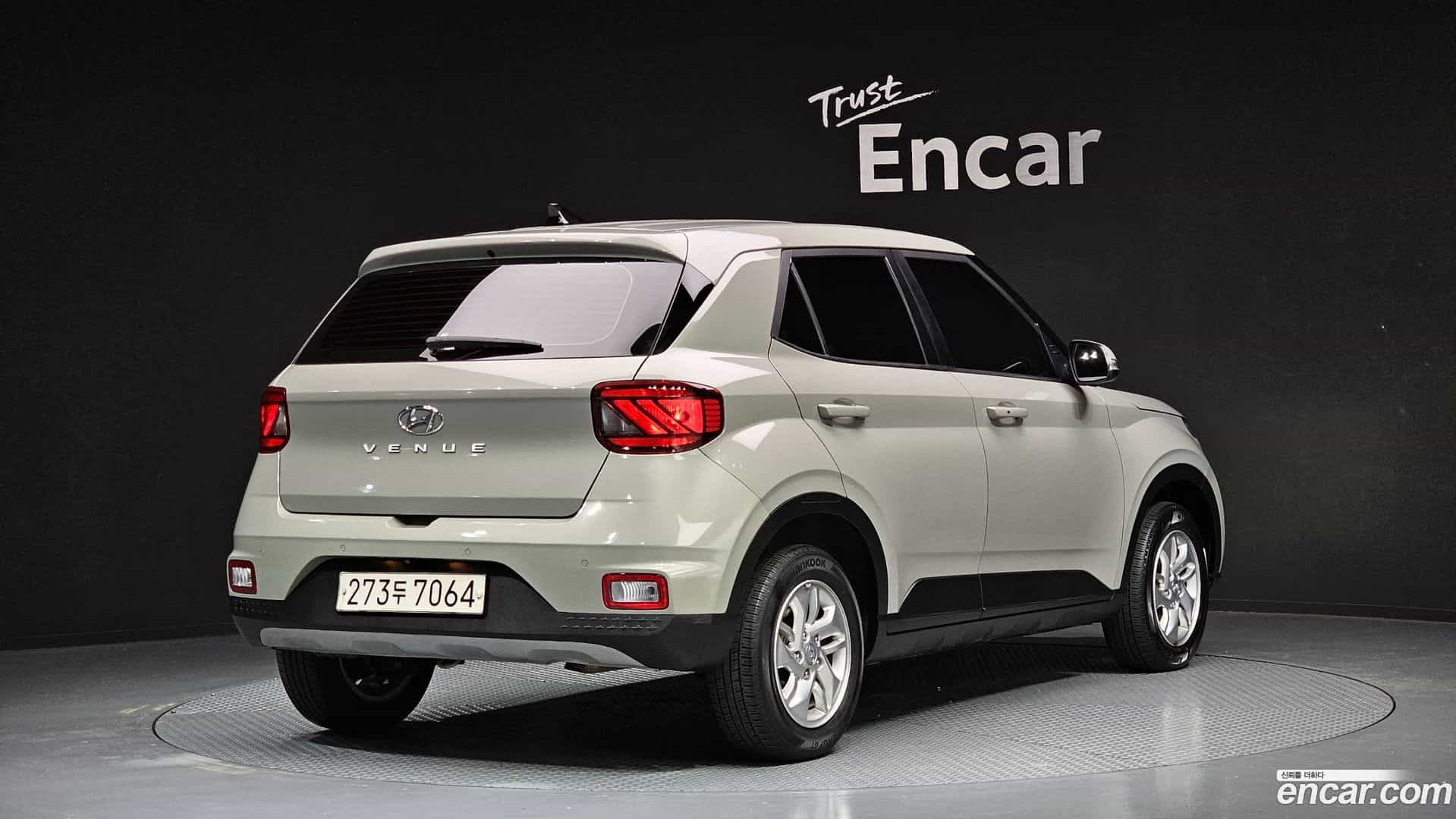 Venue Hyundai 2019.11-OUTER-002