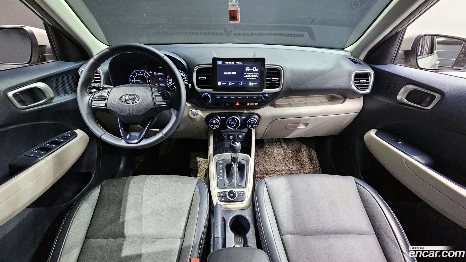 Main__Slider__Photo:Venue Hyundai 2019.11-6