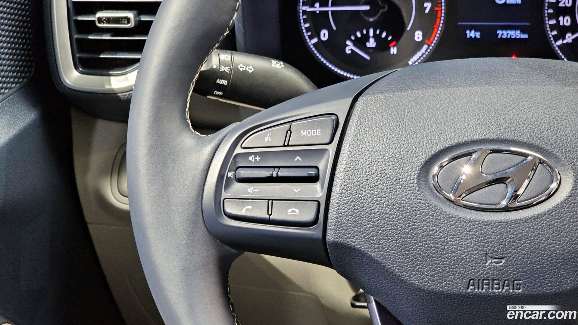 Main__Slider__Photo:Venue Hyundai 2019.11-19