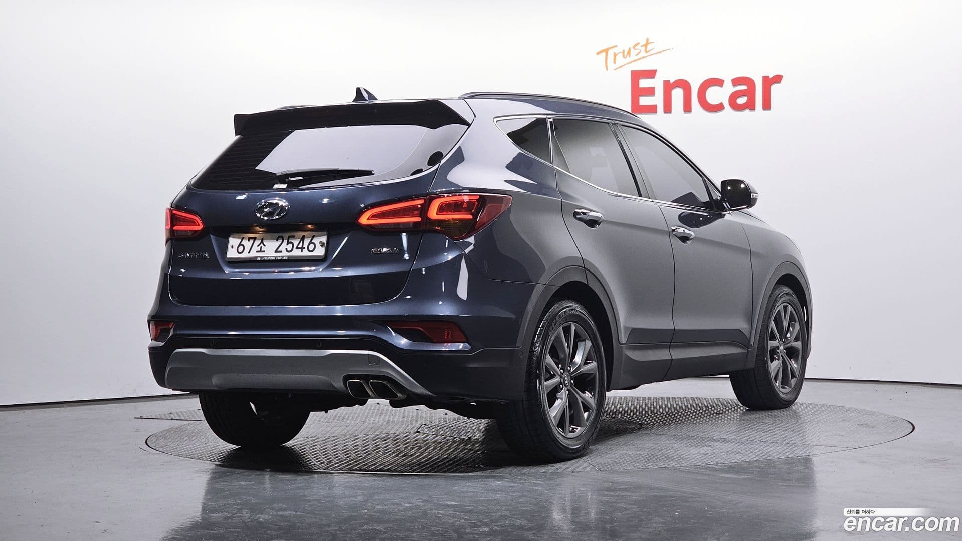 Main__Slider__Photo:Santafe Hyundai 2015.6-1