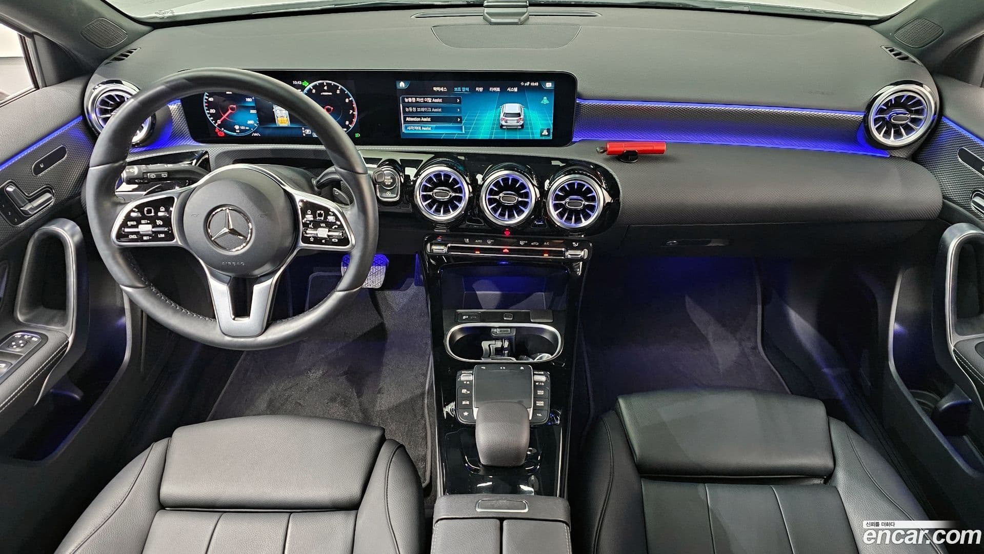 Main__Slider__Photo:A-Class Mercedes-Benz 2022.11-6