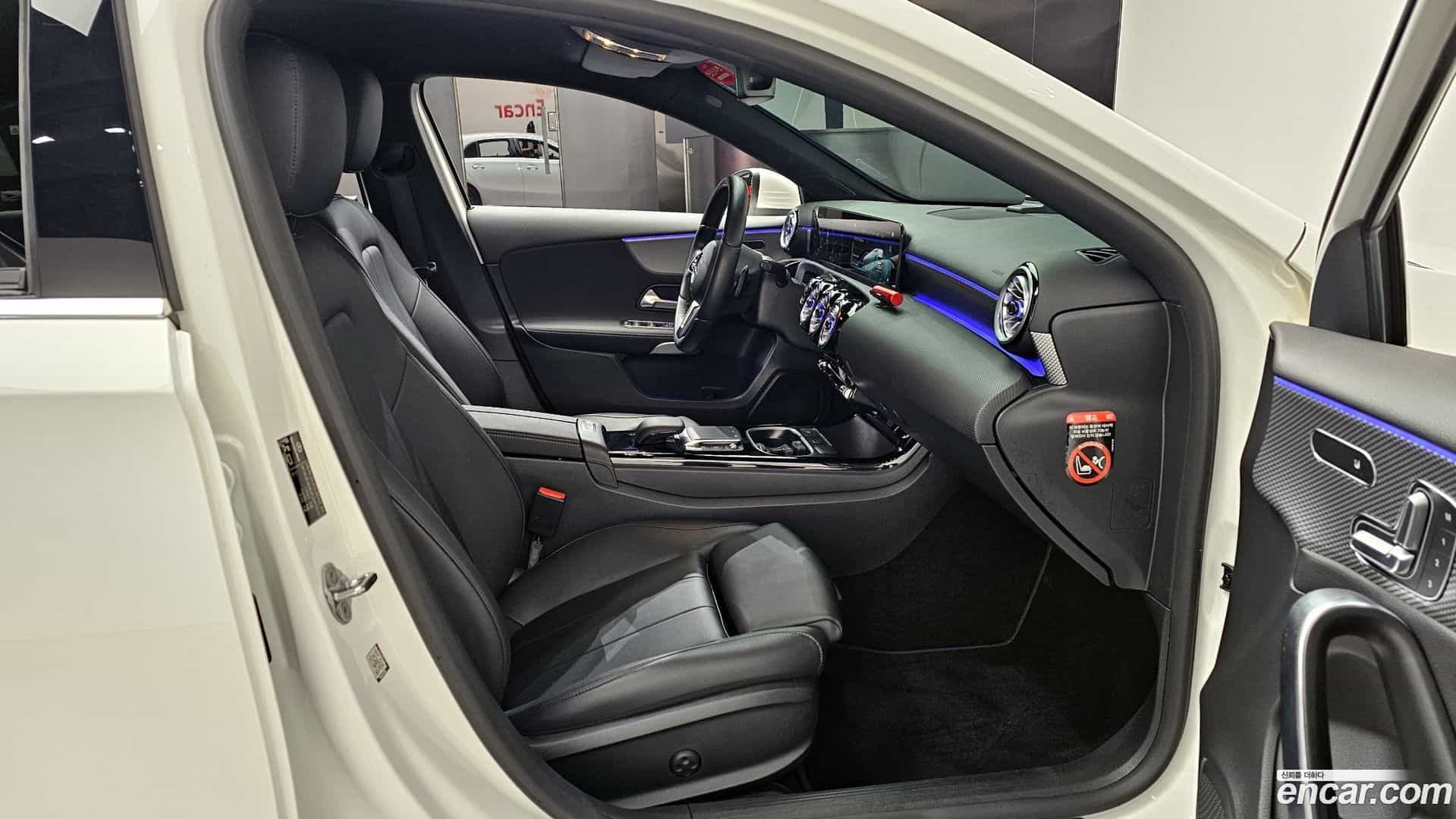 A-Class Mercedes-Benz 2022.11-INNER-010