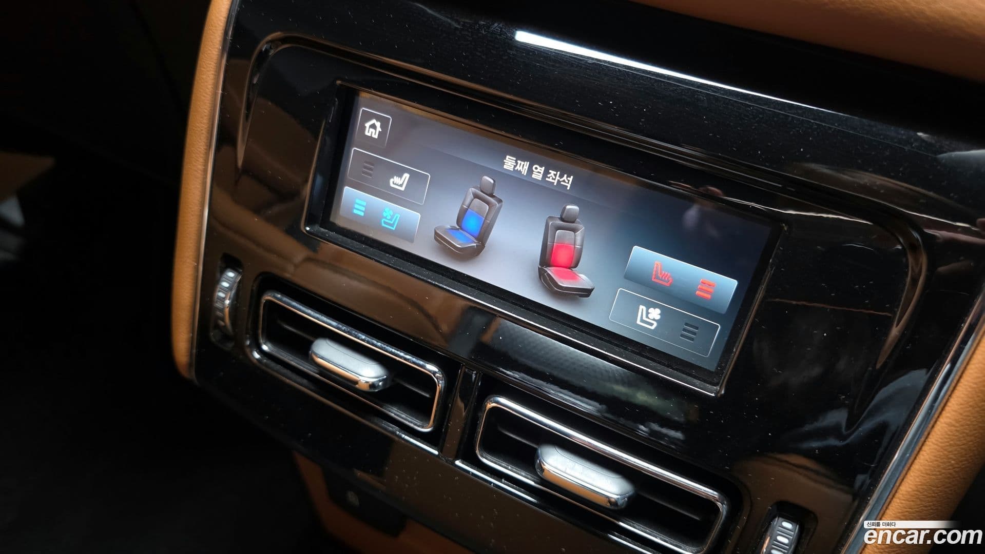 Main__Slider__Photo:Aviator Lincoln 2023.9-17