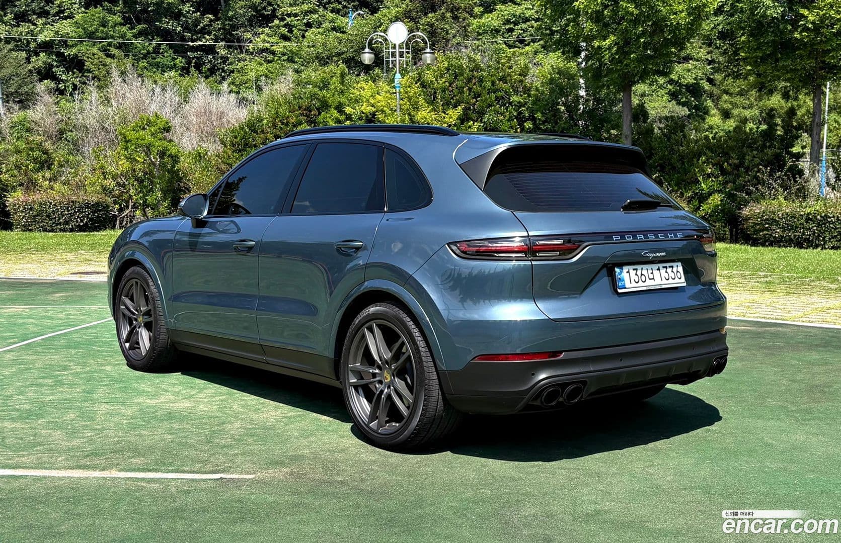 Main__Slider__Photo:Cayenne Porsche 2019.2-5