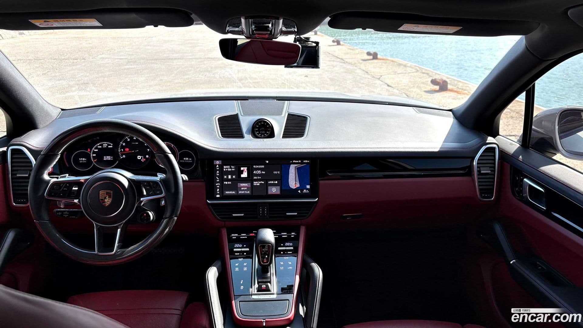 Main__Slider__Photo:Cayenne Porsche 2019.2-11