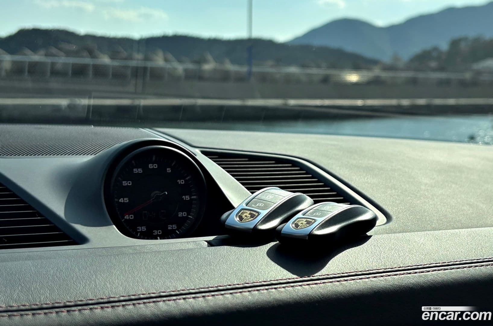 Main__Slider__Photo:Cayenne Porsche 2019.2-16